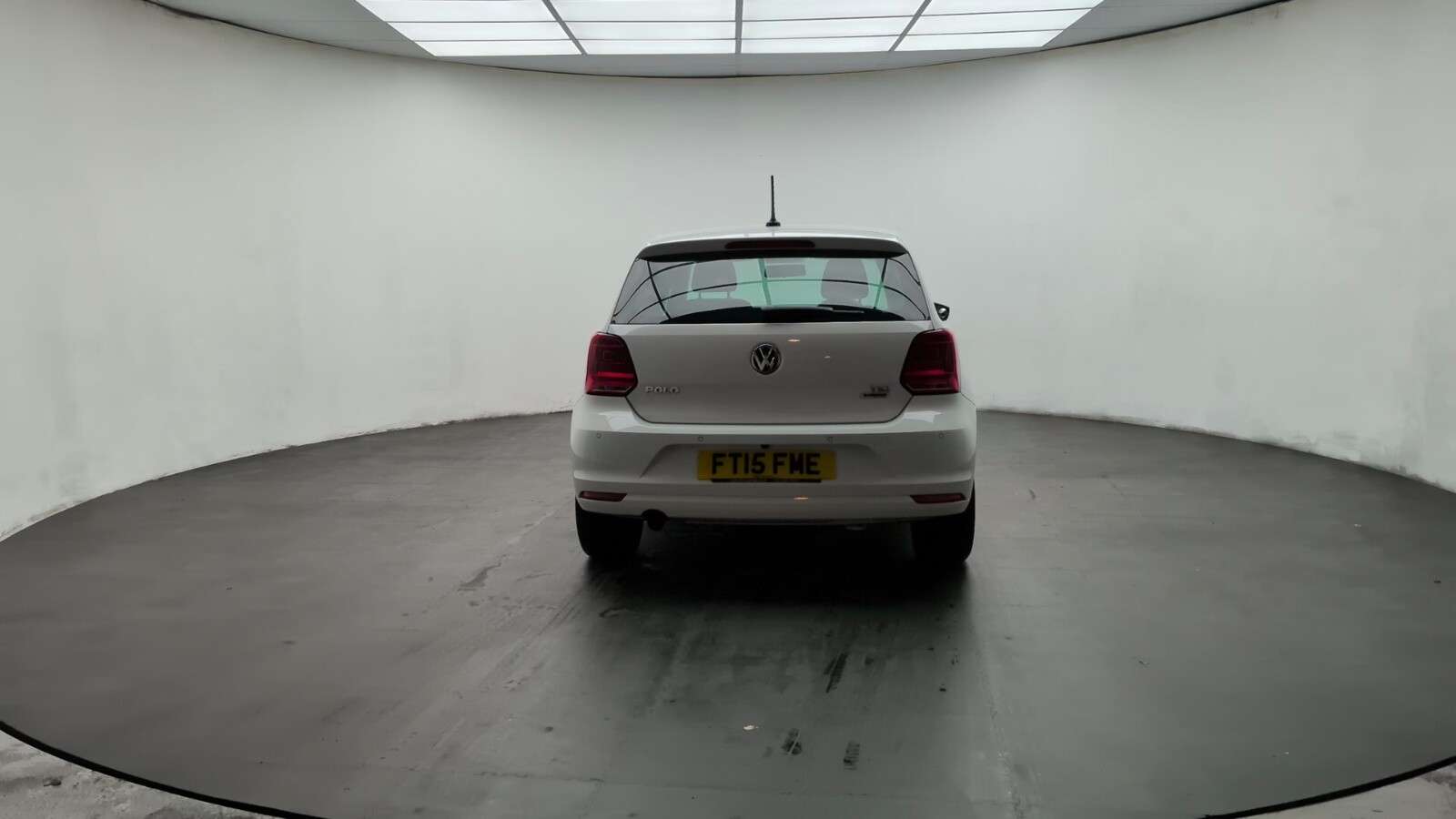 2015 VOLKSWAGEN POLO 2015 VOLKSWAGEN POLO