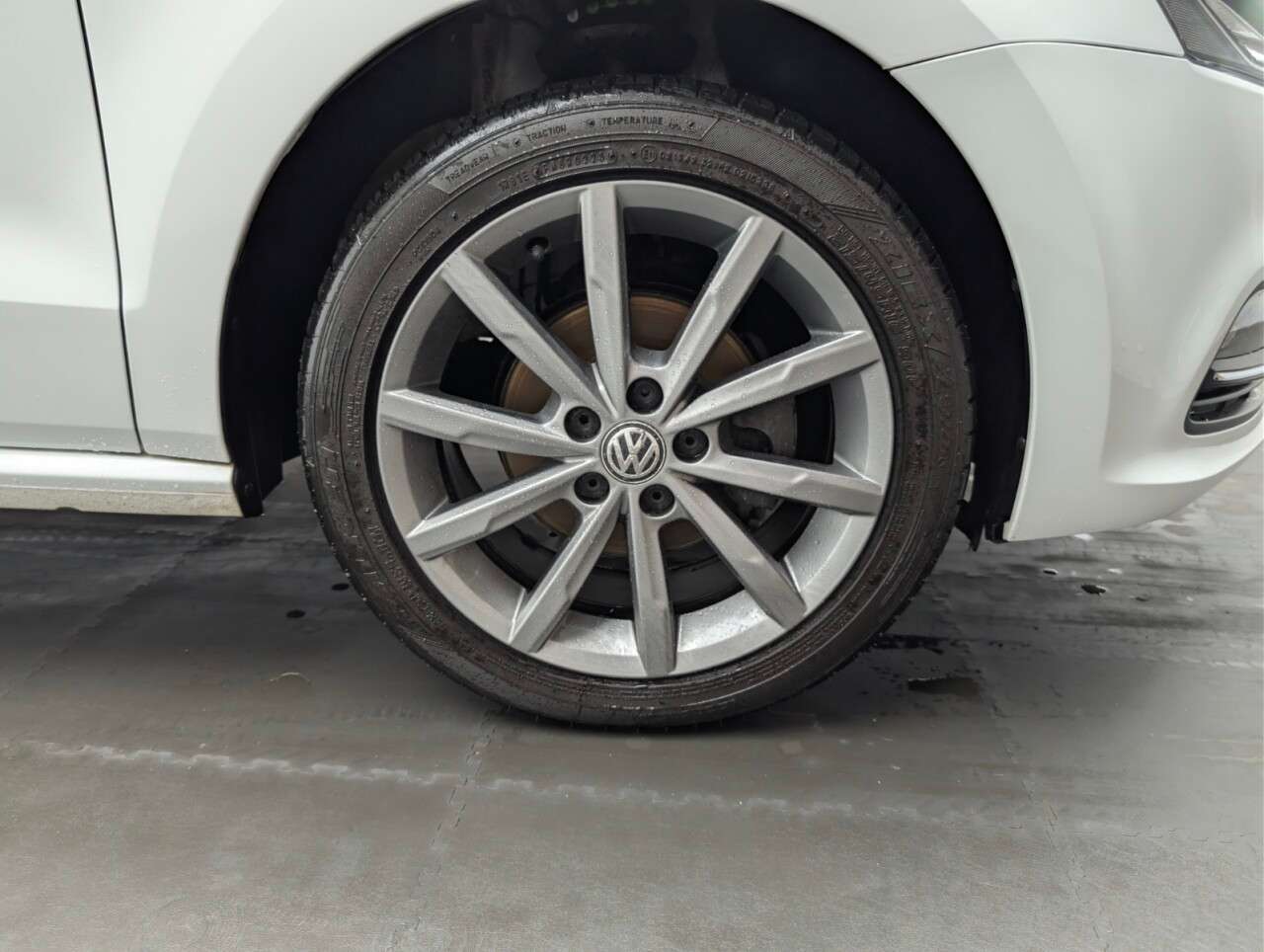 2015 VOLKSWAGEN POLO 2015 VOLKSWAGEN POLO