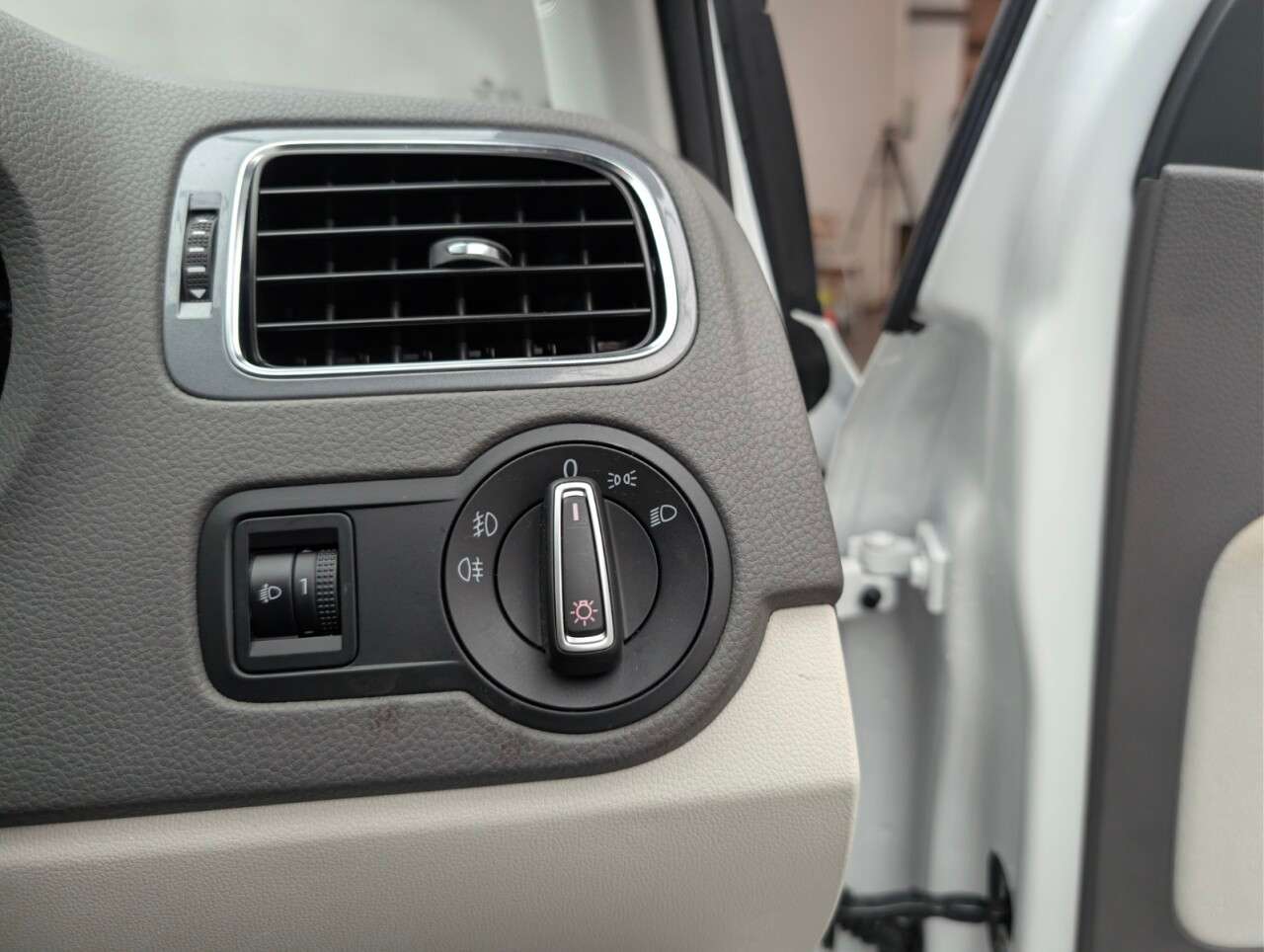 2015 VOLKSWAGEN POLO 2015 VOLKSWAGEN POLO