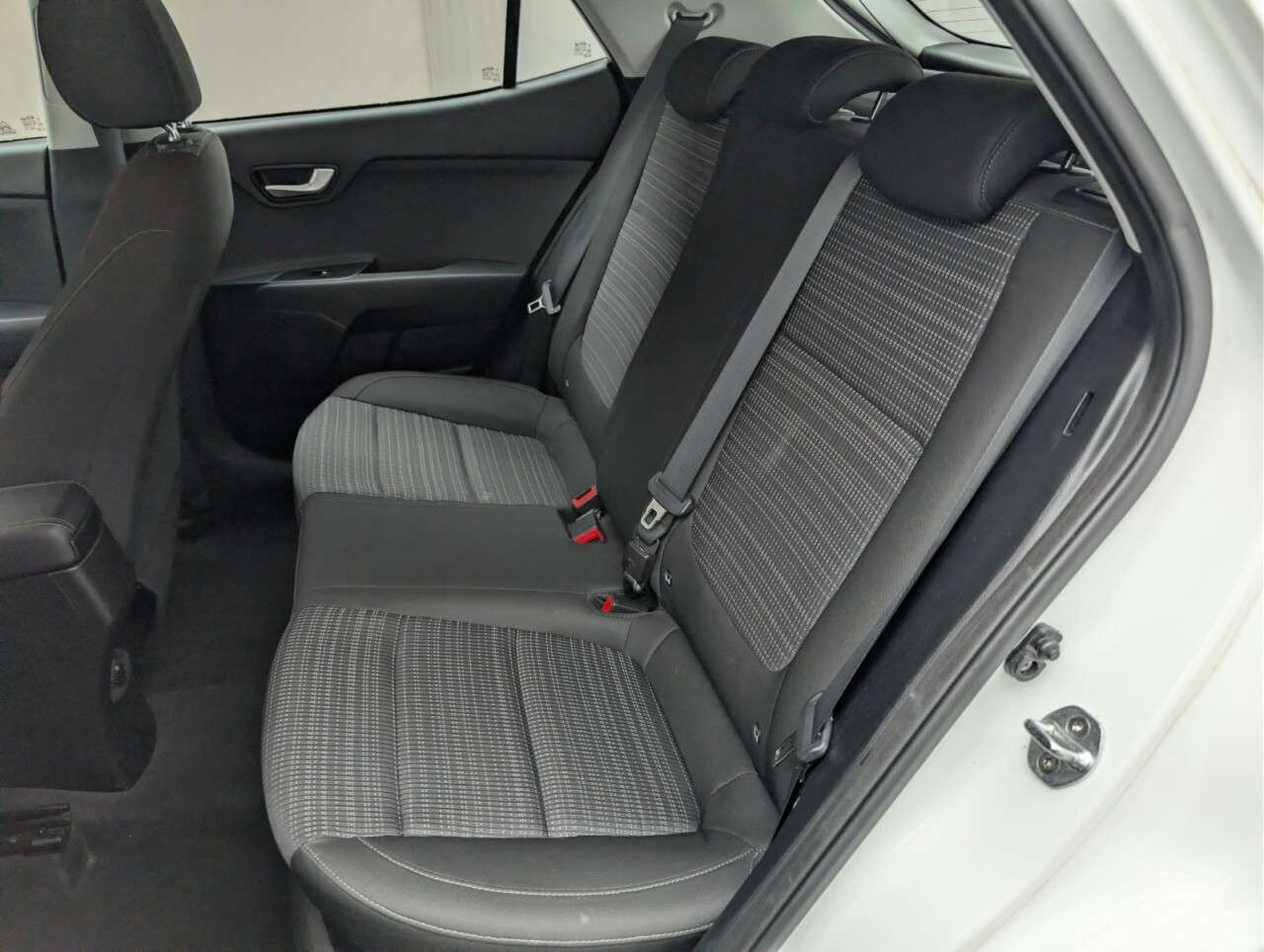 2019 KIA STONIC 2019 KIA STONIC