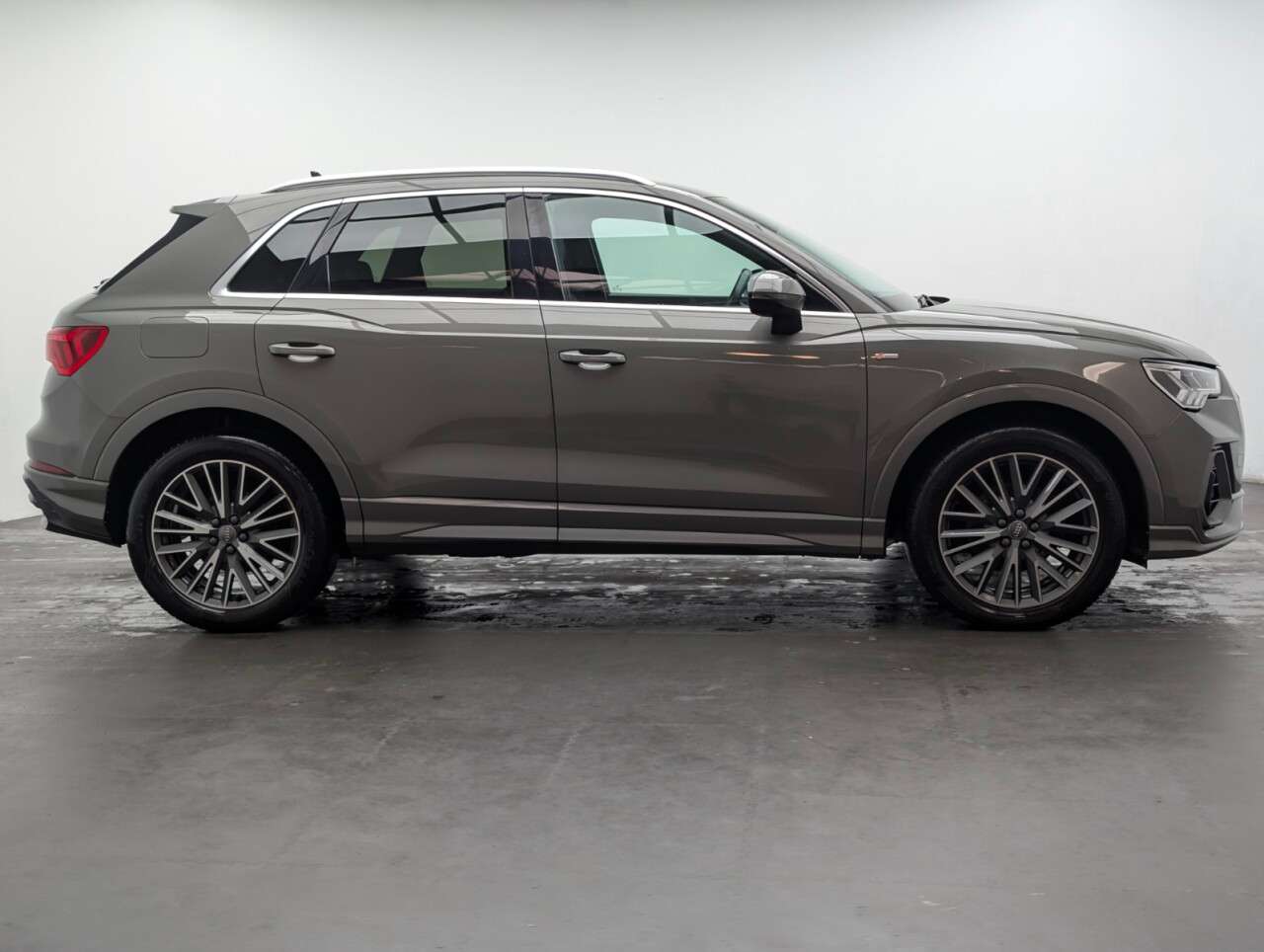 2020 AUDI Q3 2020 AUDI Q3