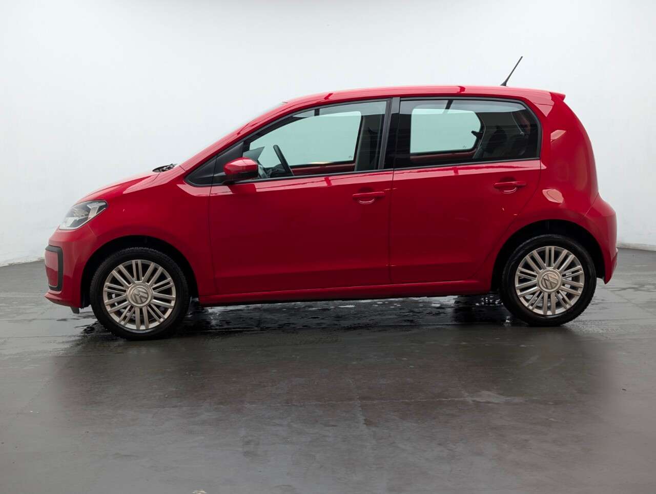 2019 VOLKSWAGEN UP! 2019 VOLKSWAGEN UP!