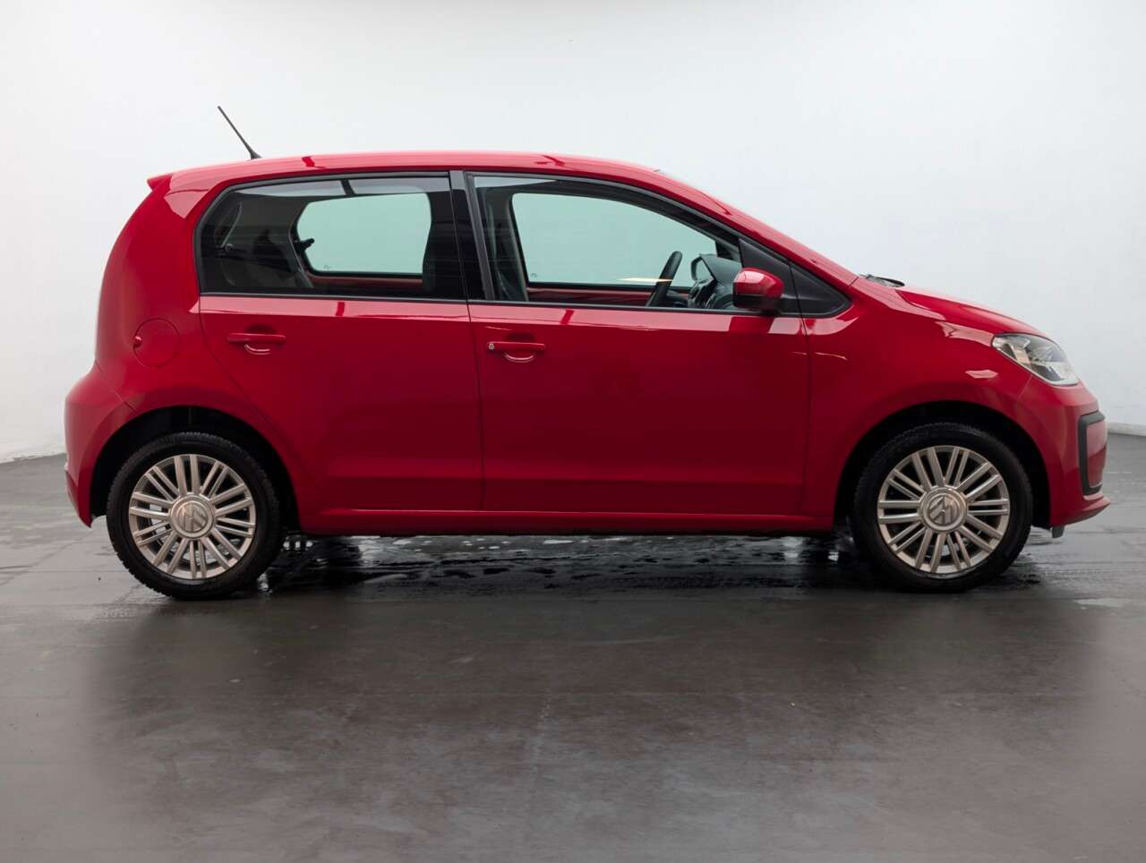 2019 VOLKSWAGEN UP! 2019 VOLKSWAGEN UP!