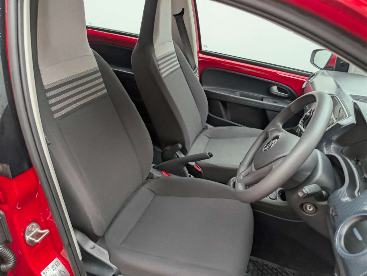 2019 VOLKSWAGEN UP! 2019 VOLKSWAGEN UP!