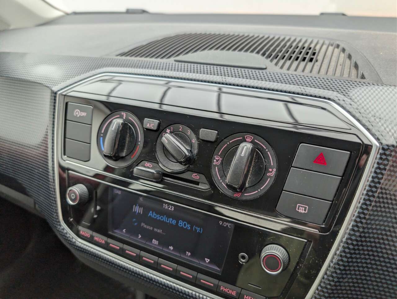 2019 VOLKSWAGEN UP! 2019 VOLKSWAGEN UP!