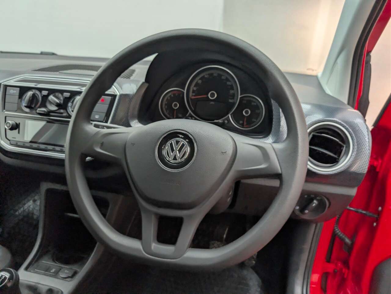 2019 VOLKSWAGEN UP! 2019 VOLKSWAGEN UP!