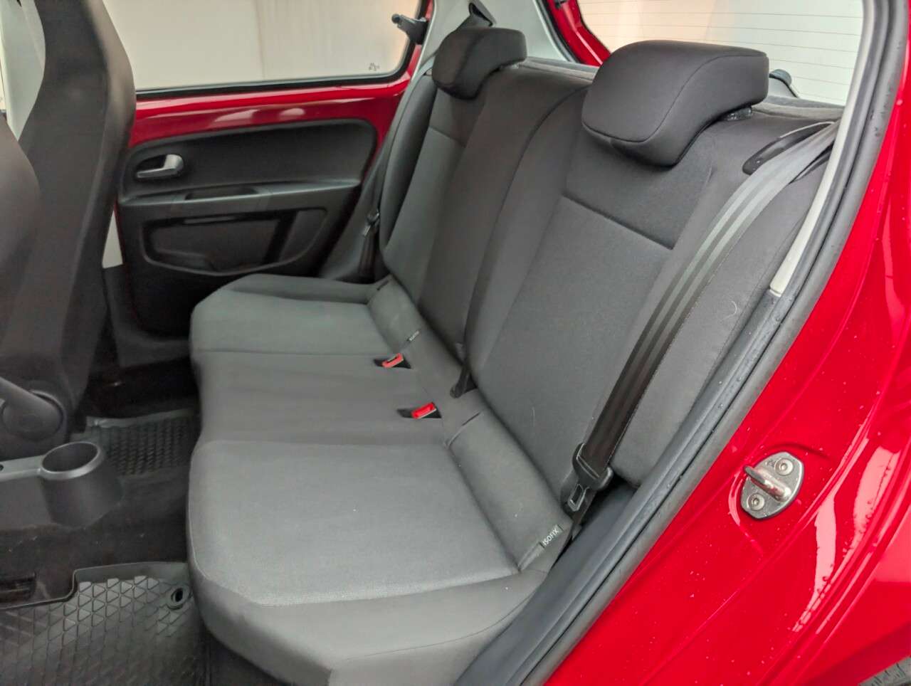 2019 VOLKSWAGEN UP! 2019 VOLKSWAGEN UP!