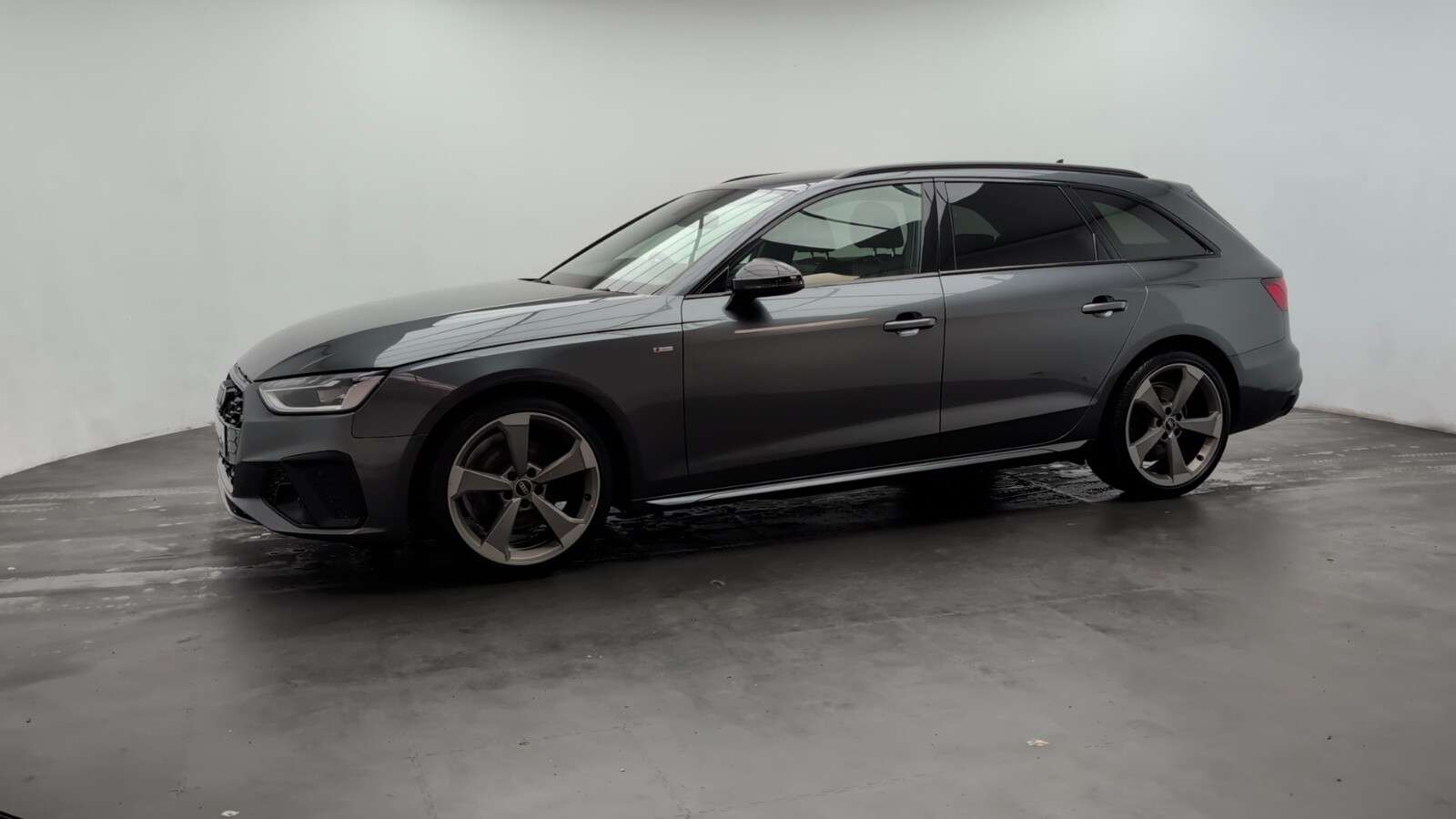 2021 AUDI A4 AVANT 2021 AUDI A4 AVANT