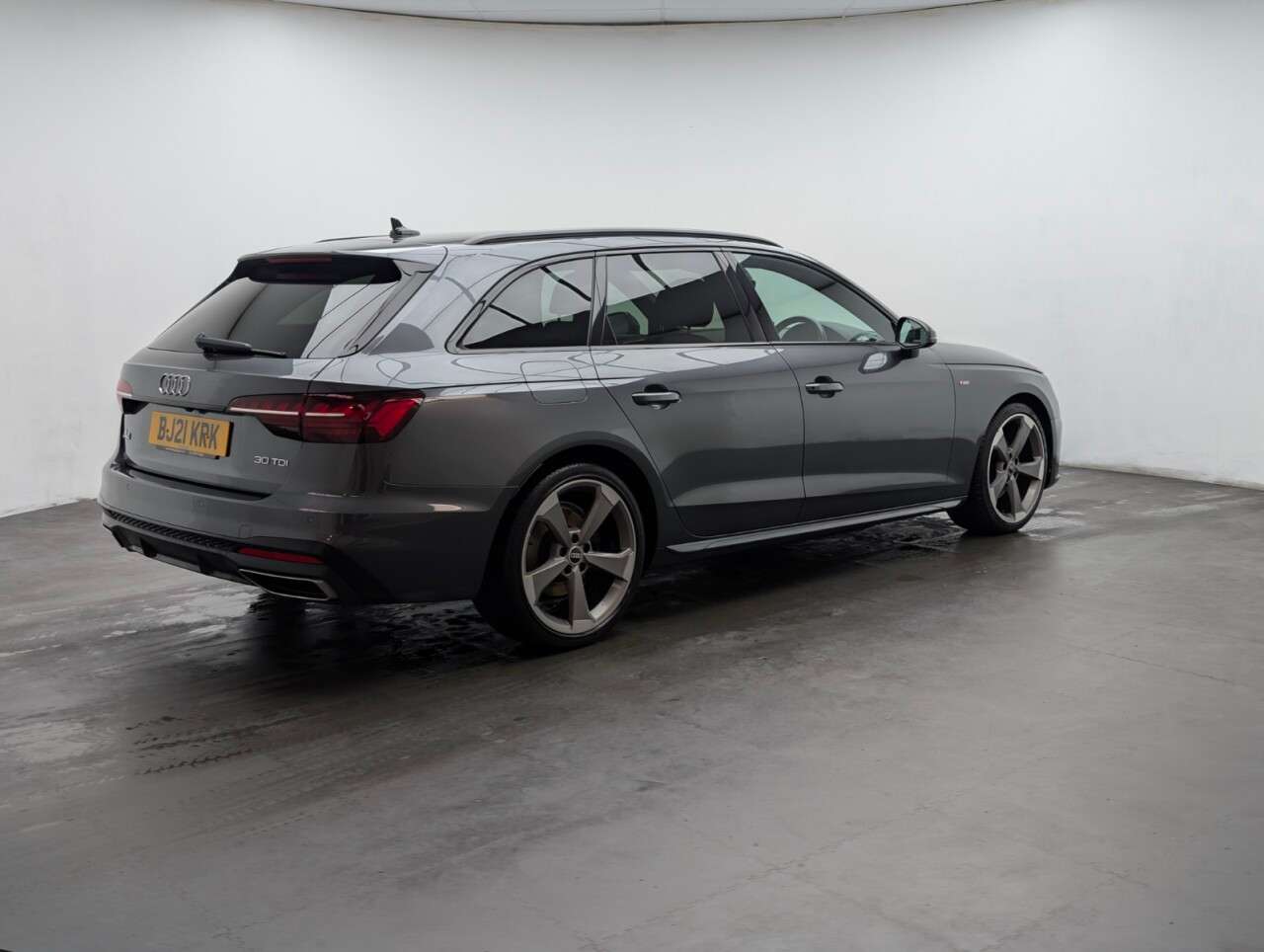 2021 AUDI A4 AVANT 2021 AUDI A4 AVANT