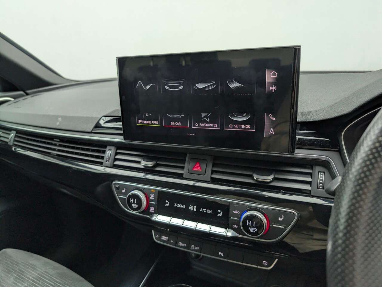 2021 AUDI A4 AVANT 2021 AUDI A4 AVANT