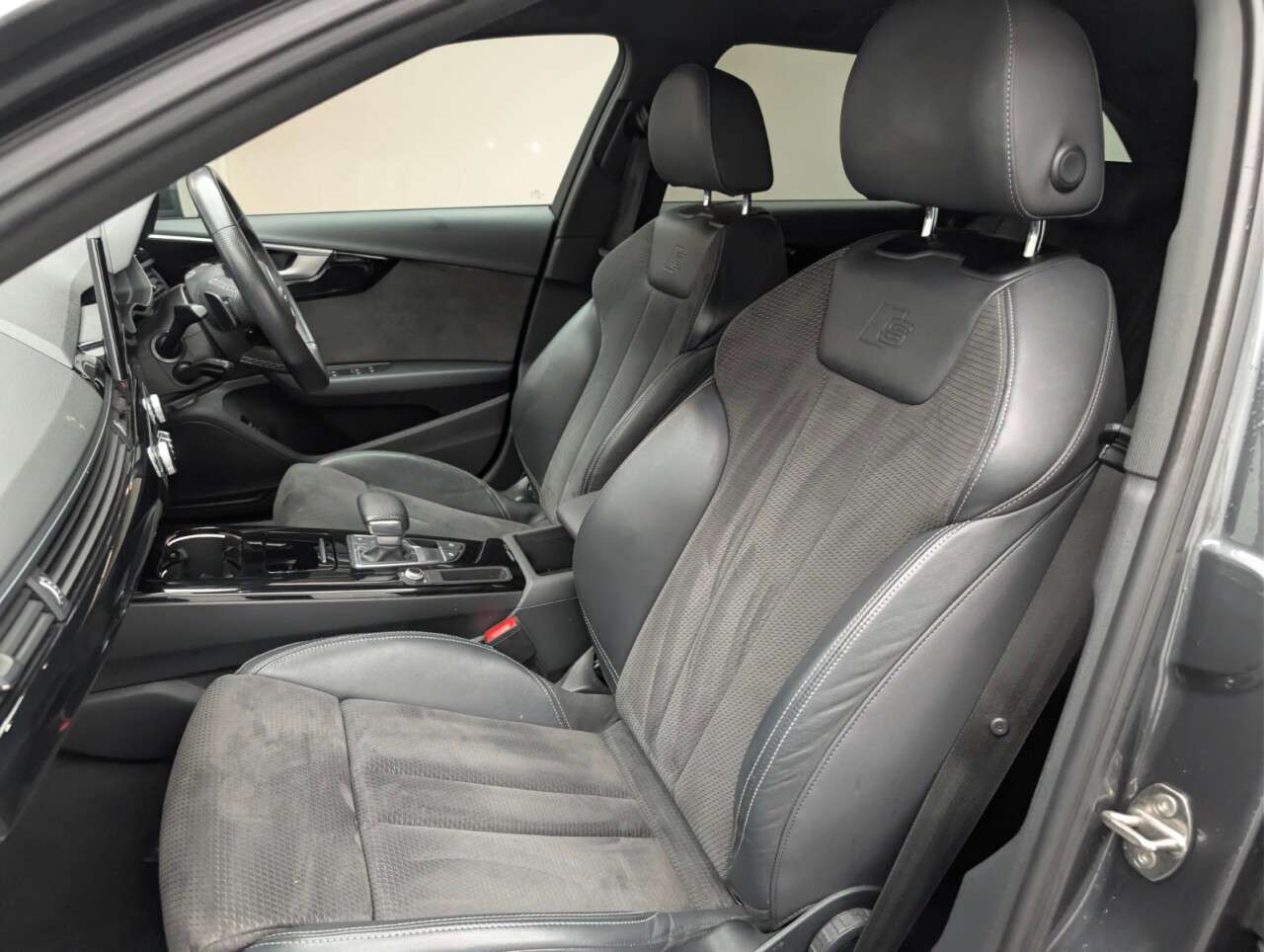 2021 AUDI A4 AVANT 2021 AUDI A4 AVANT