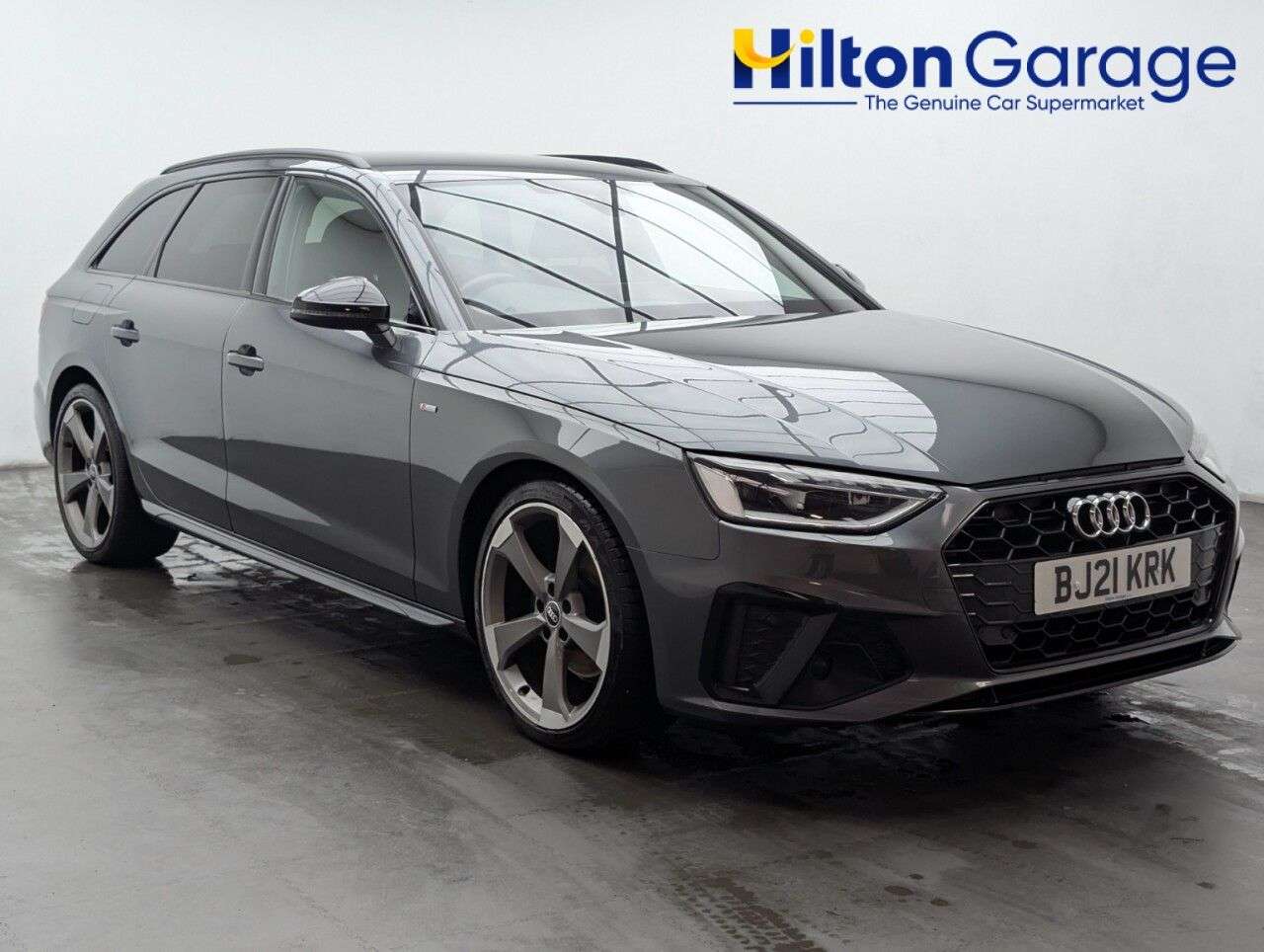 A 2021 AUDI A4 AVANT 2.0 TDI 30 Black Edition Estate 5dr Diesel S Tronic Euro 6 (s/s) (136 ps) B A 2021 AUDI A4 AVANT 2.0 TDI 30 Black Edition Estate 5dr Diesel S Tronic Euro 6 (s/s) (136 ps) B