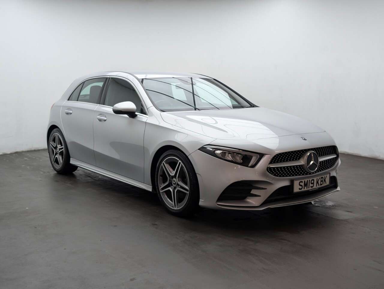 A 2019 MERCEDES-BENZ A-CLASS 1.3 A200 AMG Line Hatchback 5dr Petrol 7G-DCT Euro 6 (s/s) (163 ps) 7INTOUC A 2019 MERCEDES-BENZ A-CLASS 1.3 A200 AMG Line Hatchback 5dr Petrol 7G-DCT Euro 6 (s/s) (163 ps) 7INTOUC
