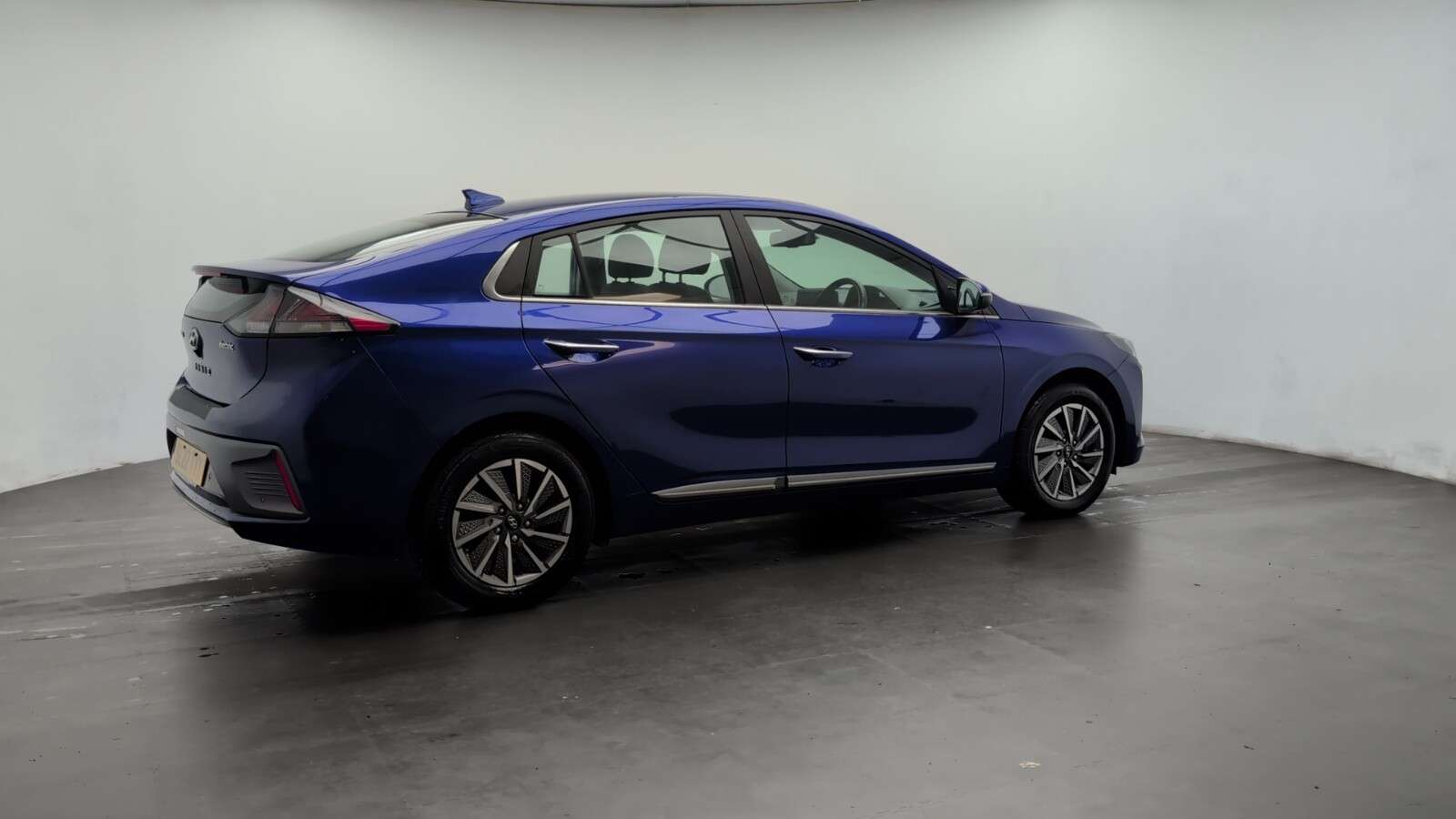 2022 HYUNDAI IONIQ 2022 HYUNDAI IONIQ