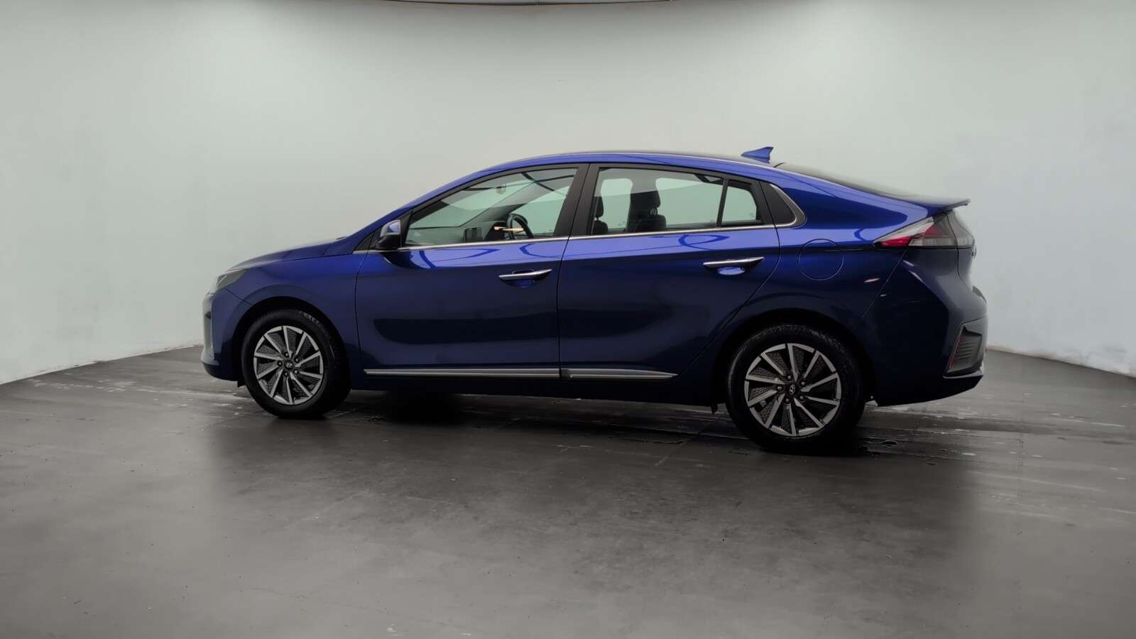 2022 HYUNDAI IONIQ 2022 HYUNDAI IONIQ