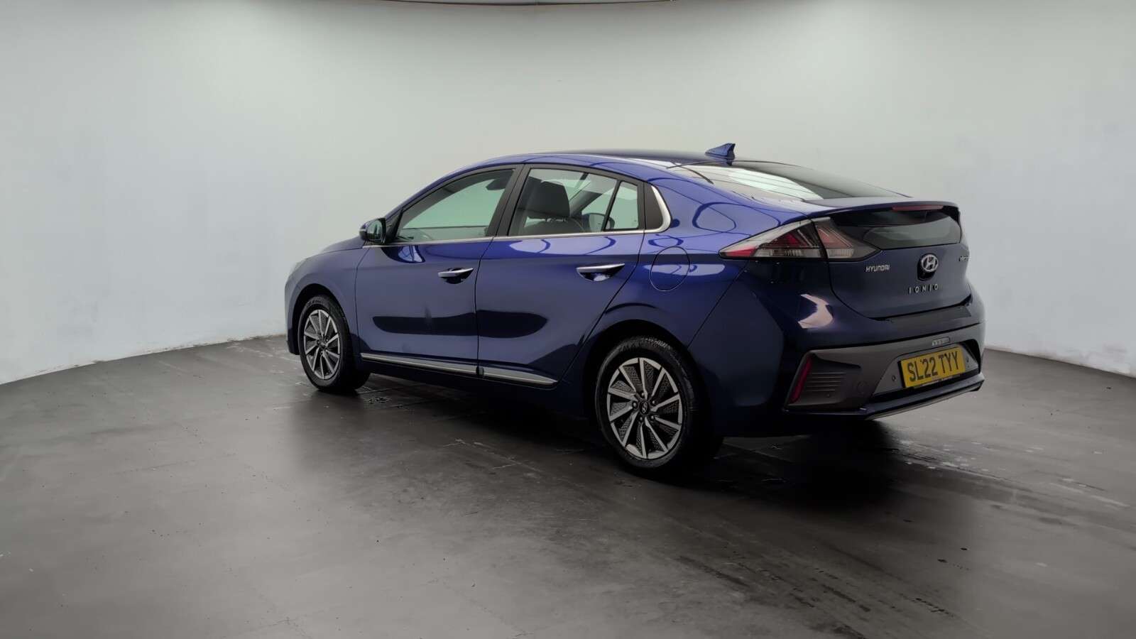 2022 HYUNDAI IONIQ 2022 HYUNDAI IONIQ