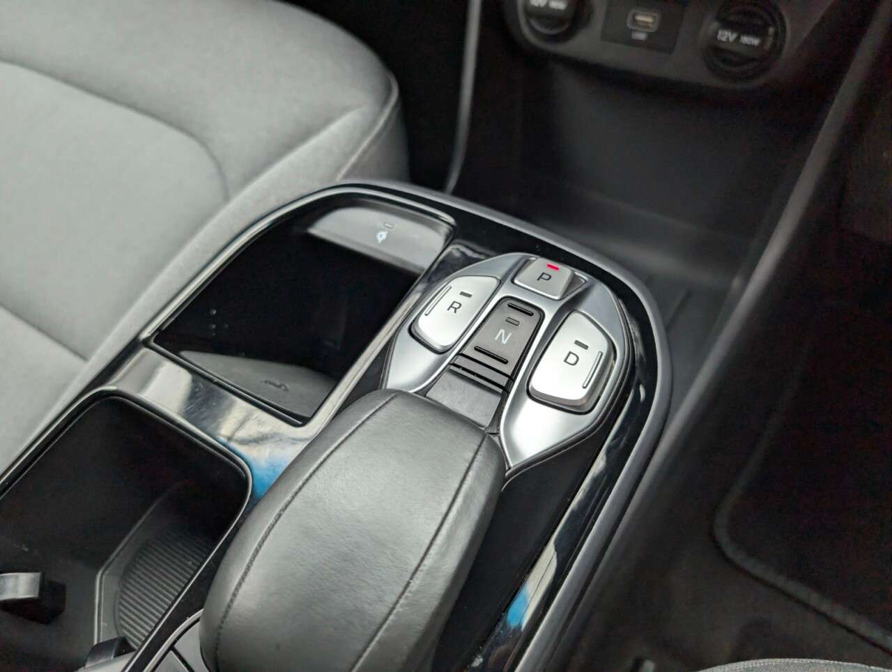 2022 HYUNDAI IONIQ 2022 HYUNDAI IONIQ