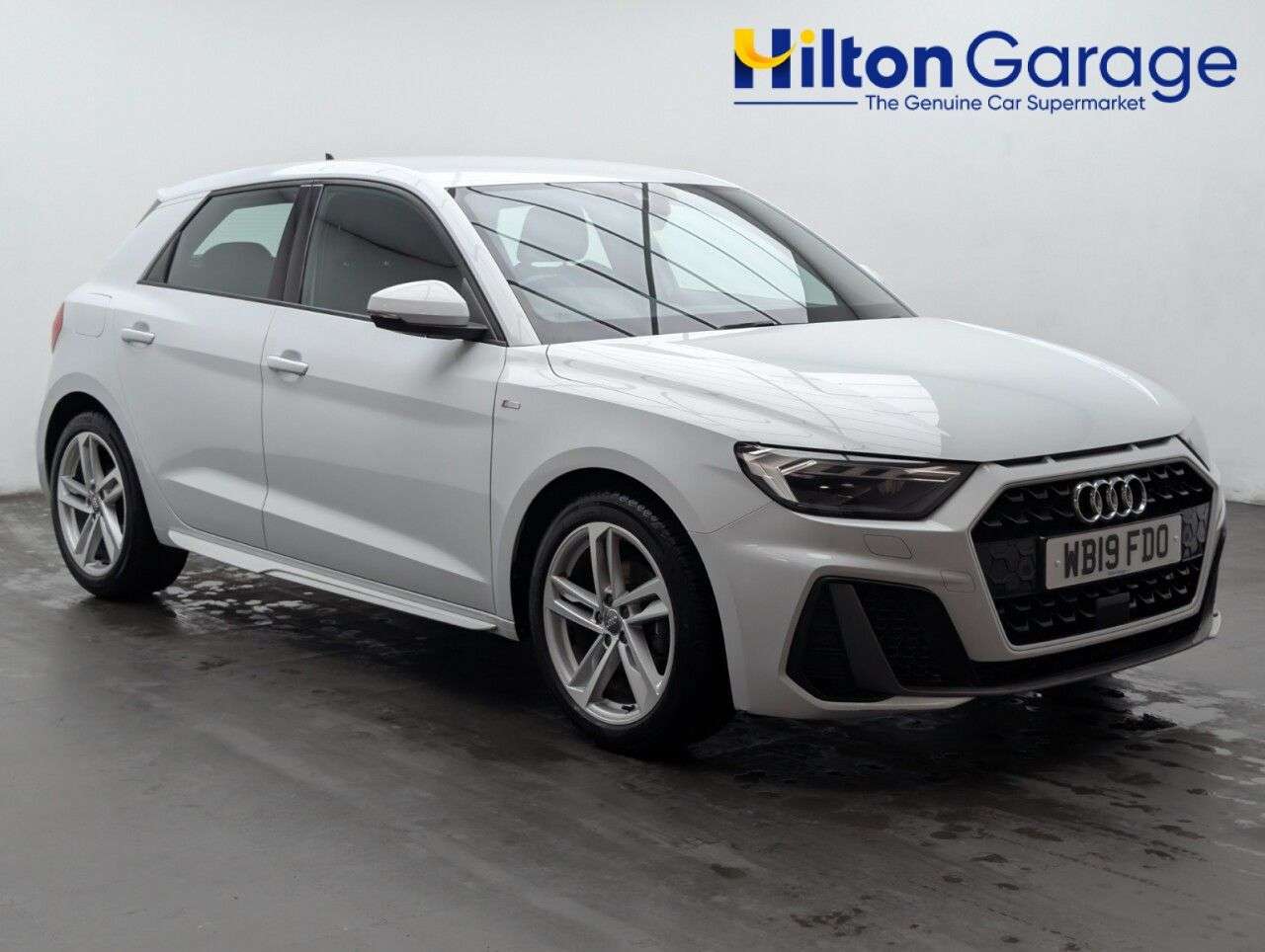 A 2019 AUDI A1 1.5 TFSI 35 S line Sportback 5dr Petrol Manual Euro 6 (s/s) (150 ps) R PARK A 2019 AUDI A1 1.5 TFSI 35 S line Sportback 5dr Petrol Manual Euro 6 (s/s) (150 ps) R PARK