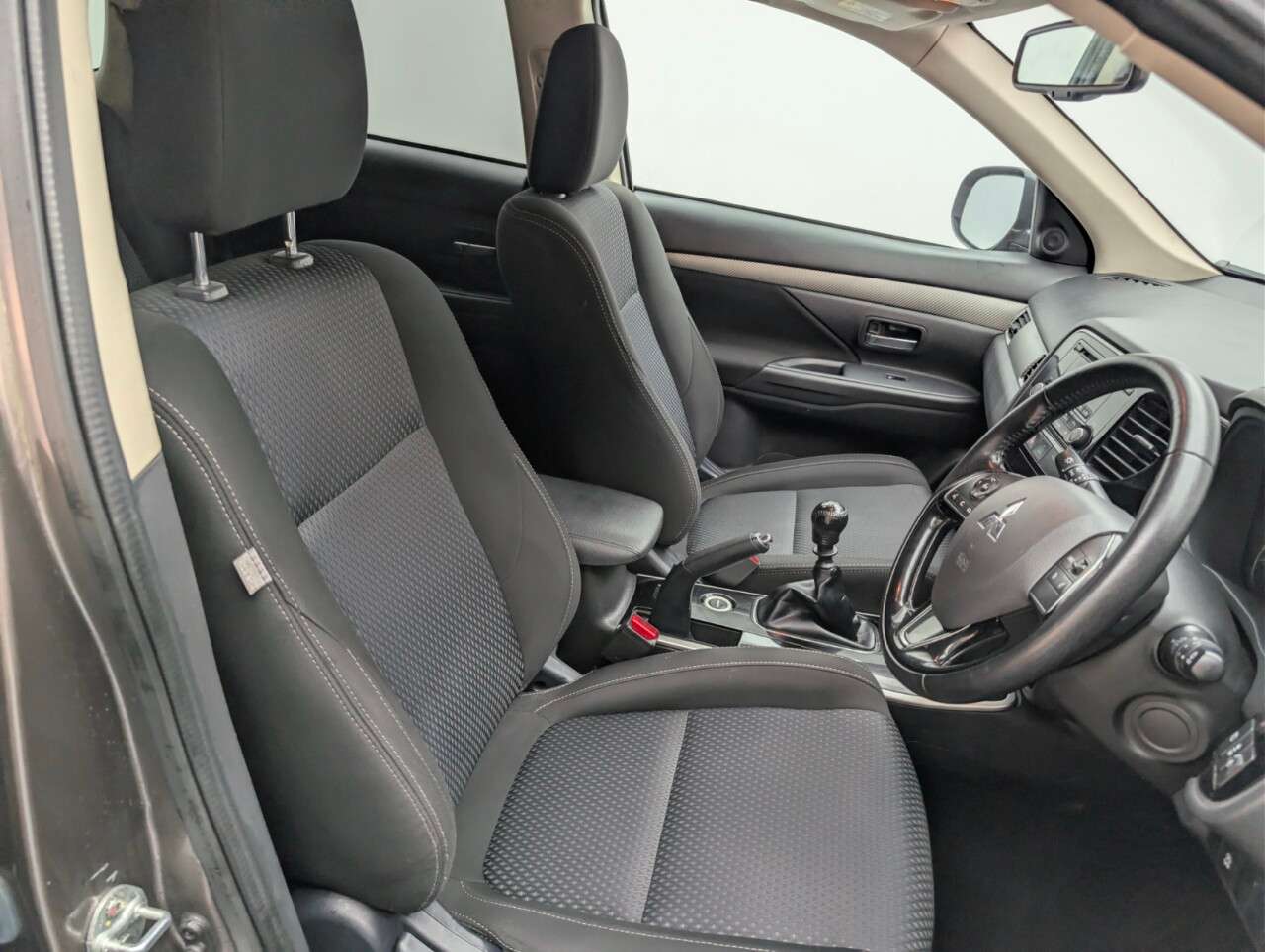 2017 MITSUBISHI OUTLANDER 2017 MITSUBISHI OUTLANDER