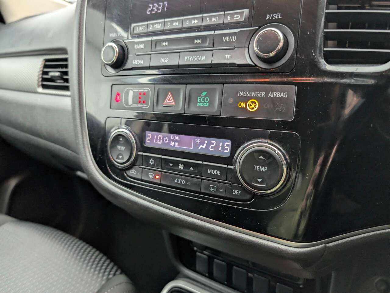 2017 MITSUBISHI OUTLANDER 2017 MITSUBISHI OUTLANDER