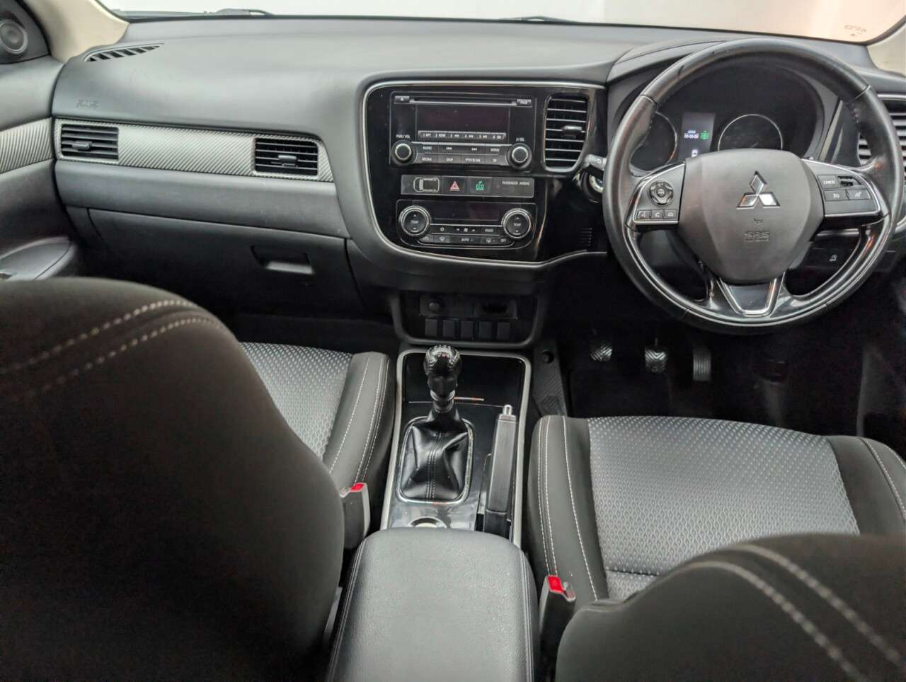 2017 MITSUBISHI OUTLANDER 2017 MITSUBISHI OUTLANDER