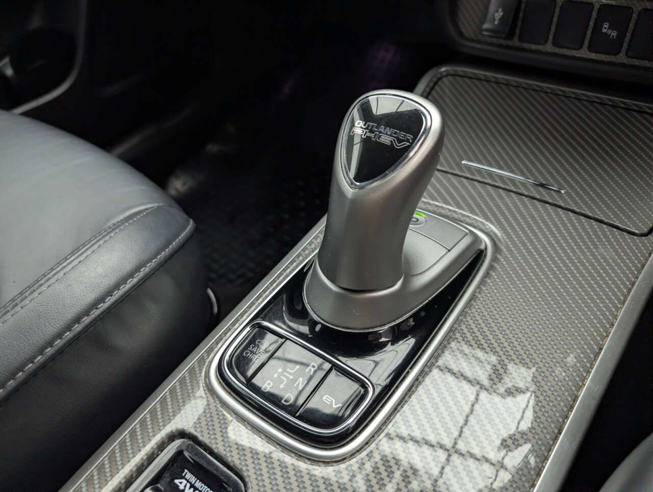 2020 MITSUBISHI OUTLANDER 2020 MITSUBISHI OUTLANDER