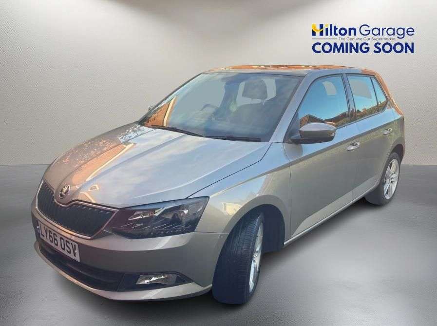 A 2017 SKODA FABIA 1.2 TSI SE L Hatchback 5dr Petrol DSG Euro 6 (s/s) (110 ps) R PARKING SENOS A 2017 SKODA FABIA 1.2 TSI SE L Hatchback 5dr Petrol DSG Euro 6 (s/s) (110 ps) R PARKING SENOS