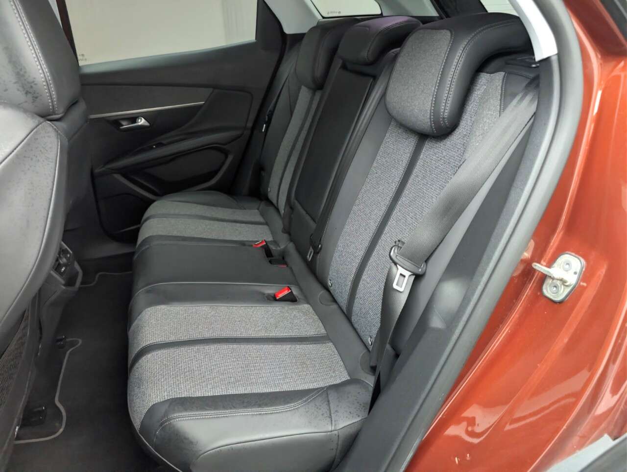 2018 PEUGEOT 3008 2018 PEUGEOT 3008