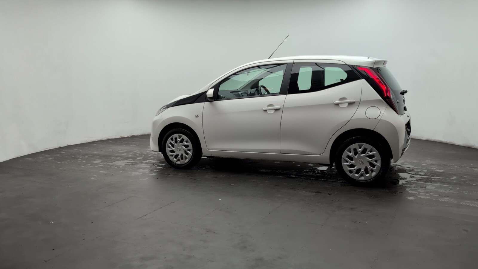 2020 TOYOTA AYGO 2020 TOYOTA AYGO