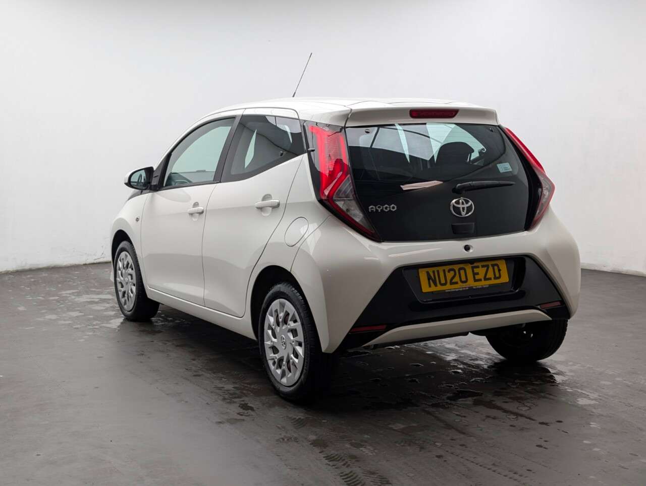 2020 TOYOTA AYGO 2020 TOYOTA AYGO