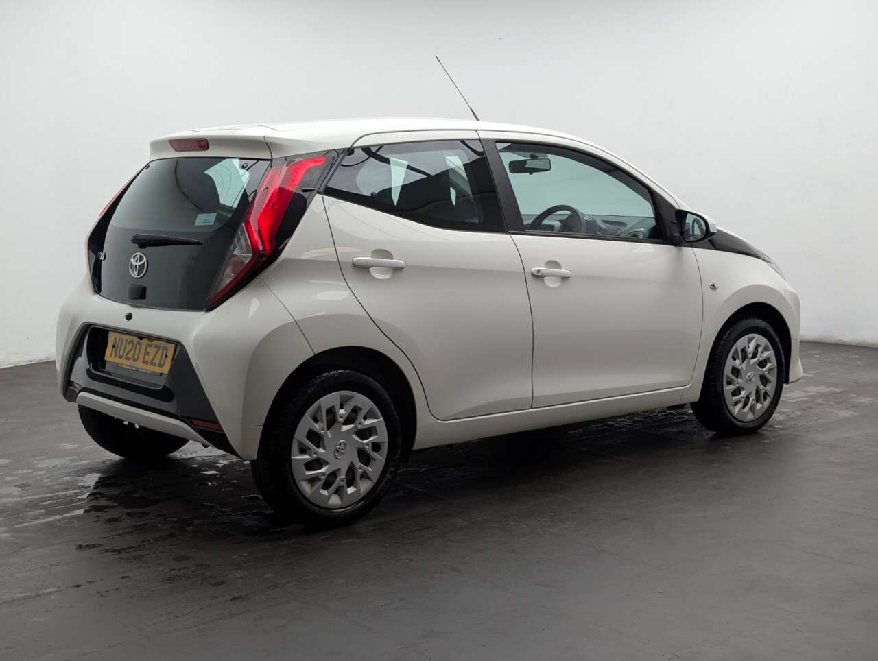 2020 TOYOTA AYGO 2020 TOYOTA AYGO
