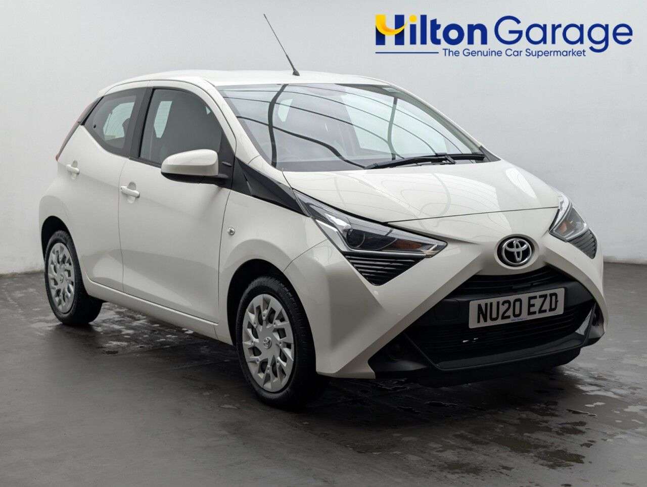 A 2020 TOYOTA AYGO 1.0 VVT-i x-play Hatchback 5dr Petrol Manual Euro 6 (71 ps) REVERSING CAMER A 2020 TOYOTA AYGO 1.0 VVT-i x-play Hatchback 5dr Petrol Manual Euro 6 (71 ps) REVERSING CAMER