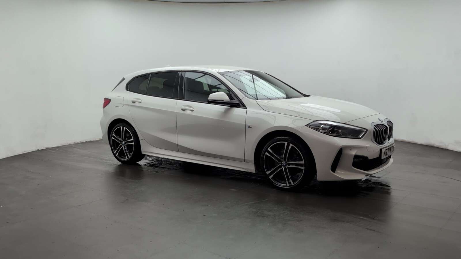 2021 BMW 1 SERIES 2021 BMW 1 SERIES