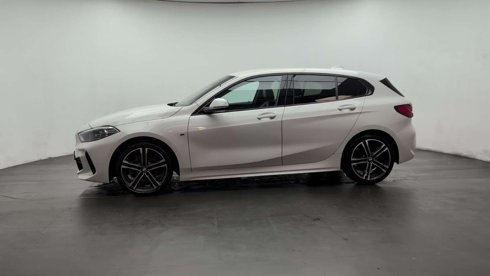2021 BMW 1 SERIES 2021 BMW 1 SERIES
