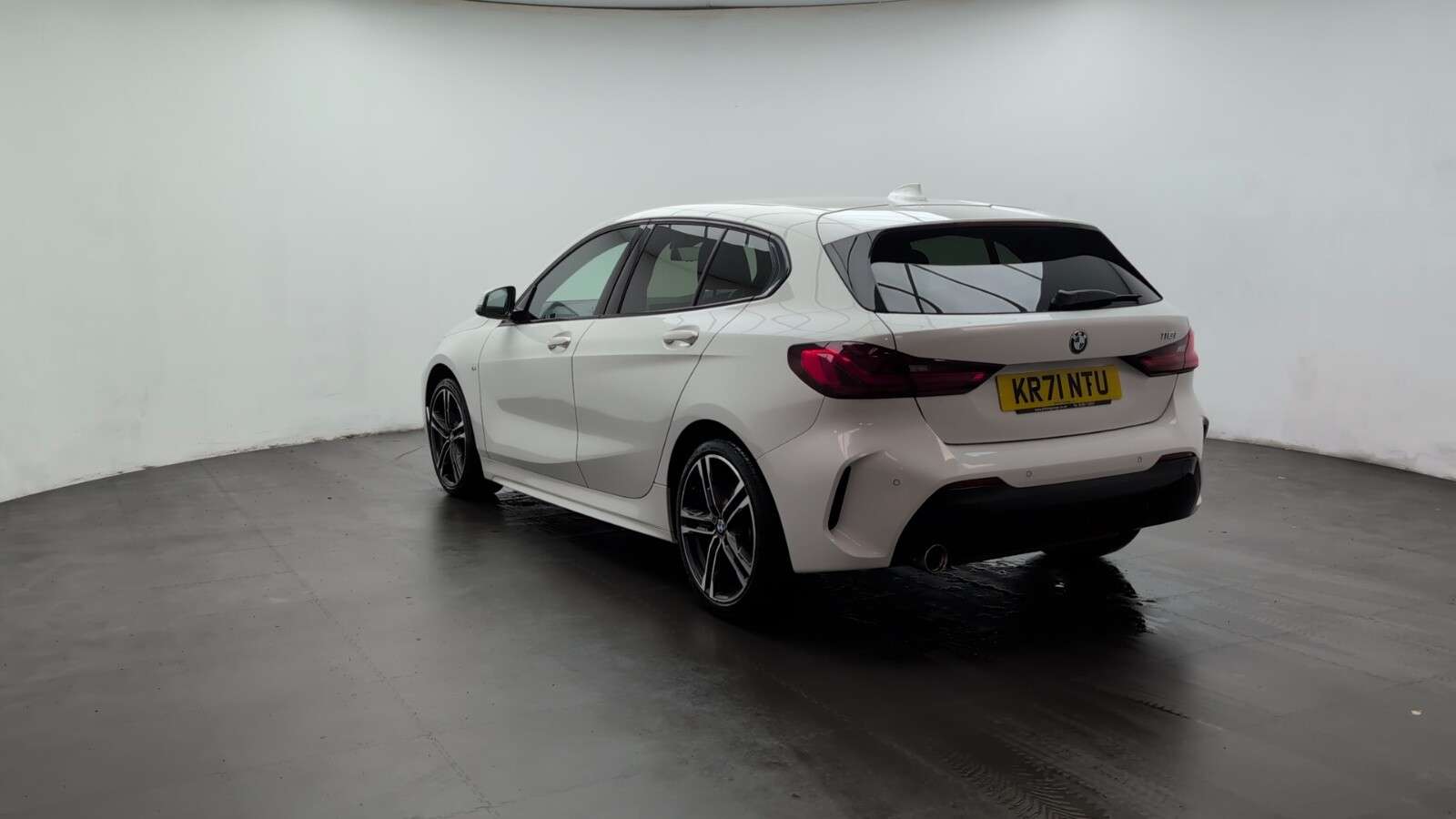 2021 BMW 1 SERIES 2021 BMW 1 SERIES