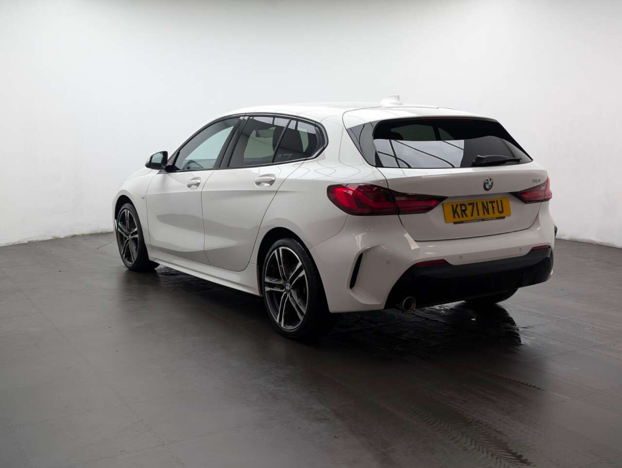 2021 BMW 1 SERIES 2021 BMW 1 SERIES