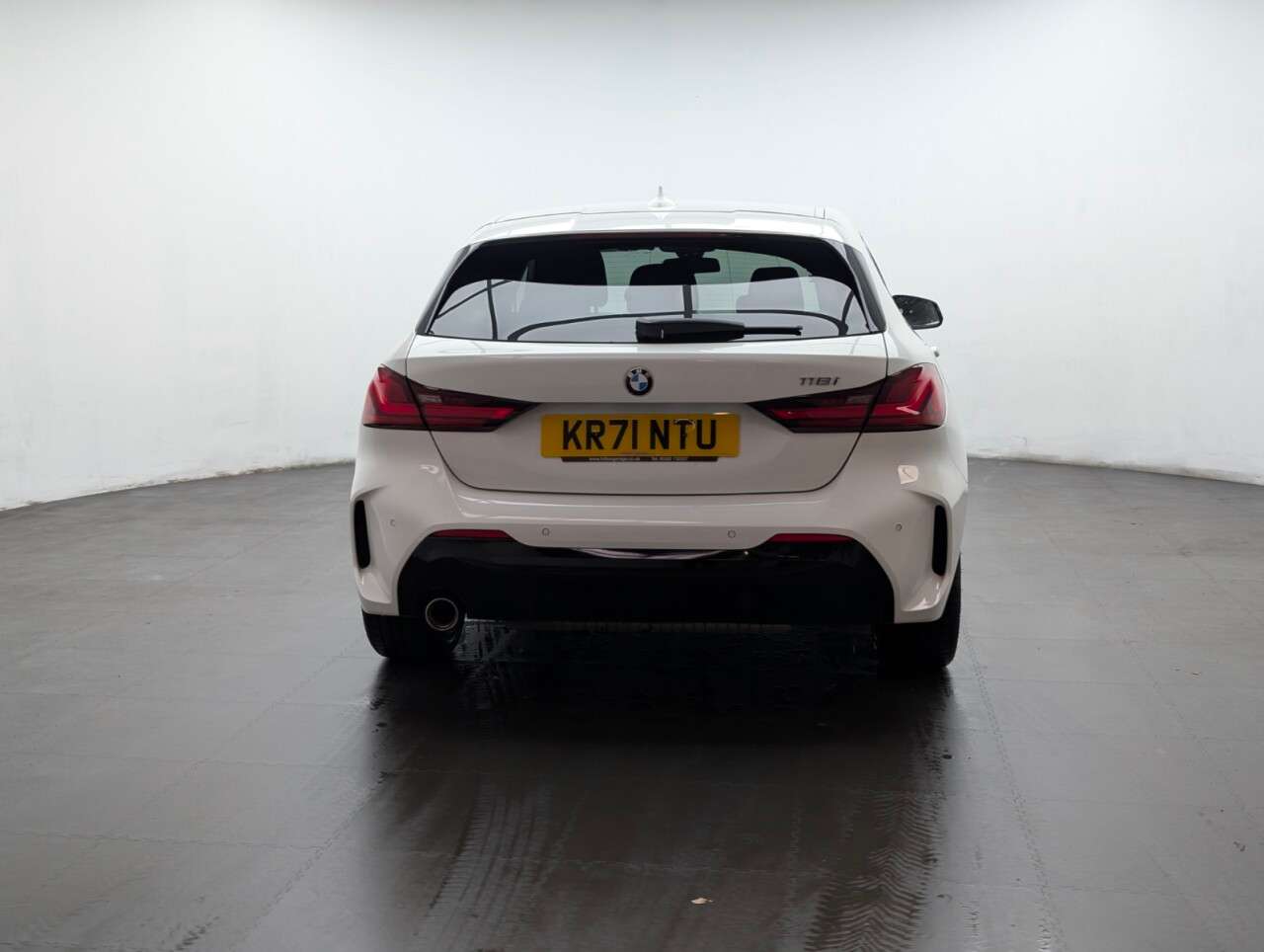 2021 BMW 1 SERIES 2021 BMW 1 SERIES