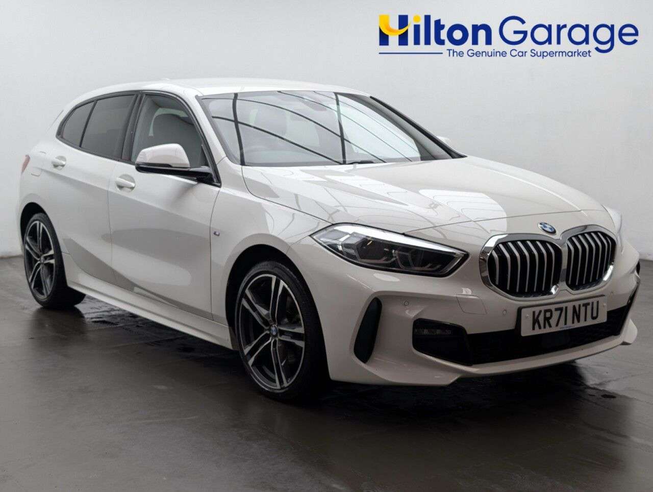 A 2021 BMW 1 SERIES 1.5 118i M Sport (LCP) Hatchback 5dr Petrol DCT Euro 6 (s/s) (136 ps) PARK A 2021 BMW 1 SERIES 1.5 118i M Sport (LCP) Hatchback 5dr Petrol DCT Euro 6 (s/s) (136 ps) PARK
