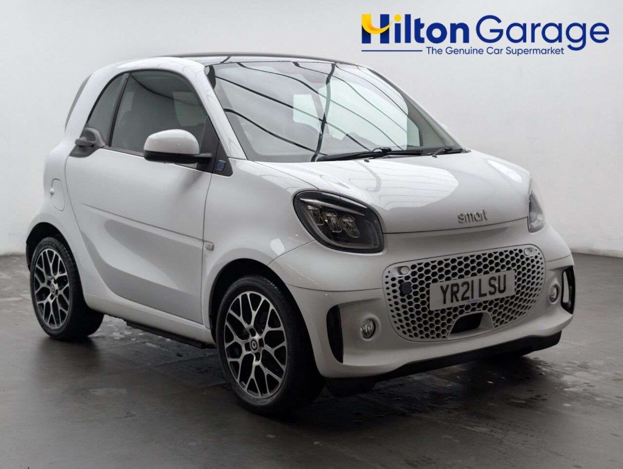 A 2021 SMART FORTWO 17.6kWh Prime Exclusive Coupe 2dr Electric Auto (22kW Charger) (82 ps) HEAT A 2021 SMART FORTWO 17.6kWh Prime Exclusive Coupe 2dr Electric Auto (22kW Charger) (82 ps) HEAT
