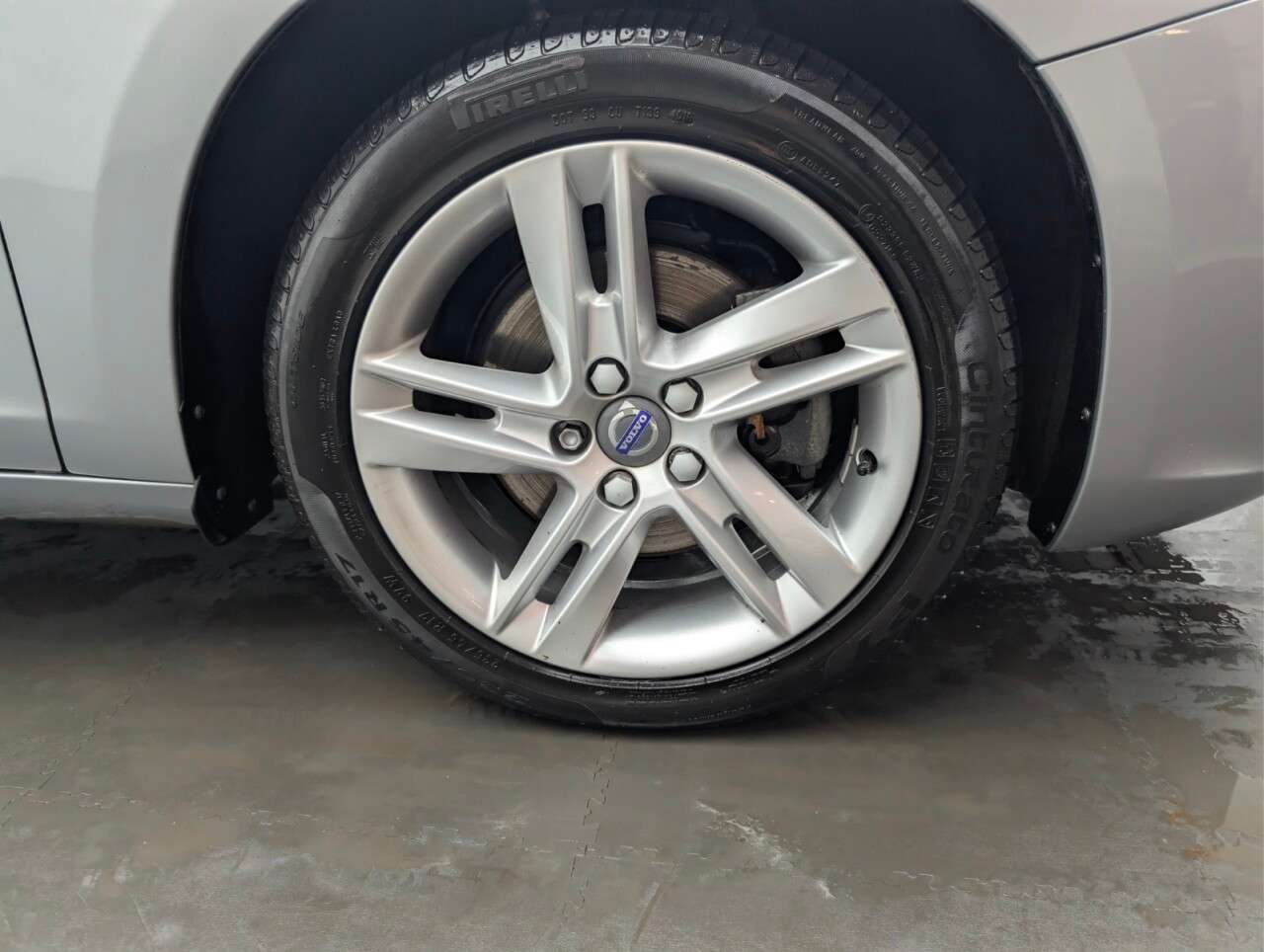 2017 VOLVO S60 2017 VOLVO S60