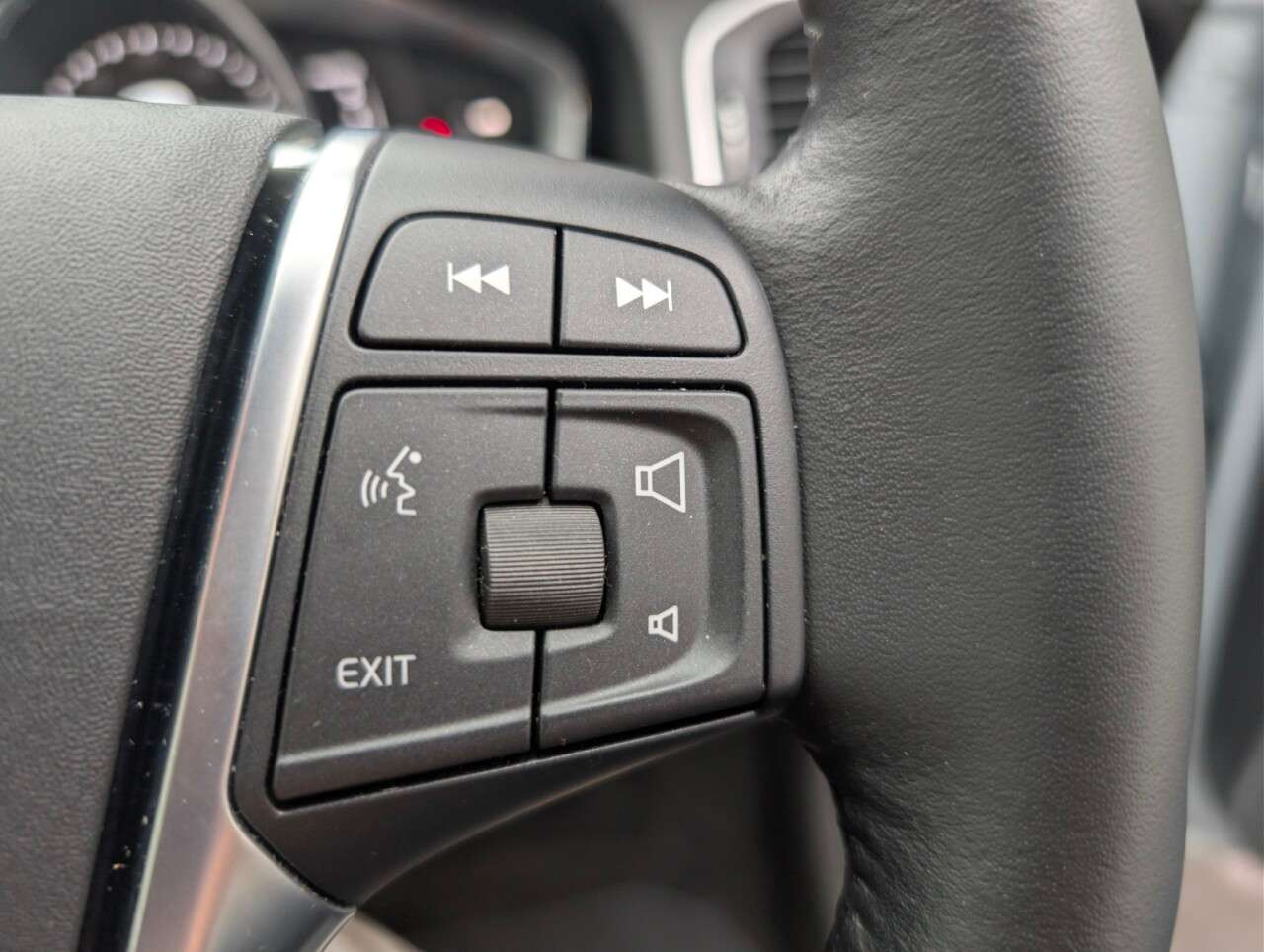 2017 VOLVO S60 2017 VOLVO S60