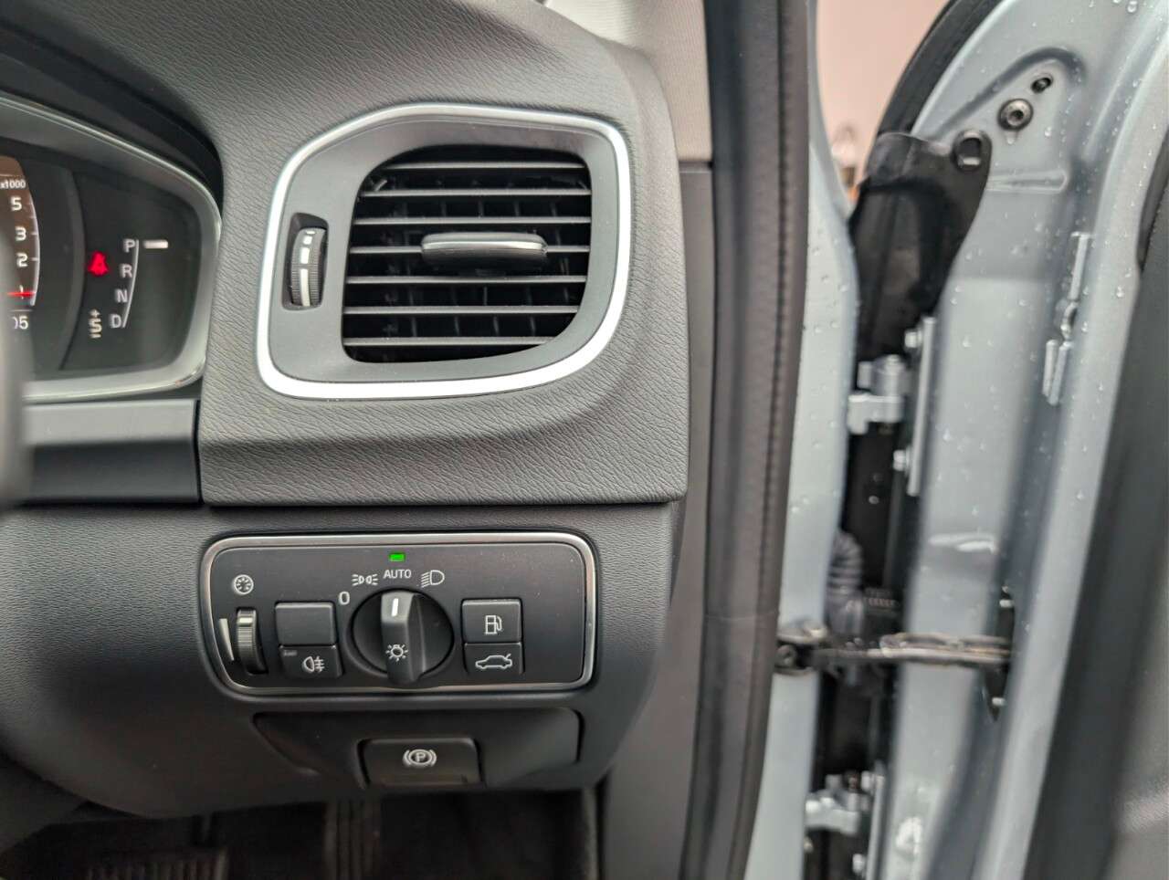 2017 VOLVO S60 2017 VOLVO S60