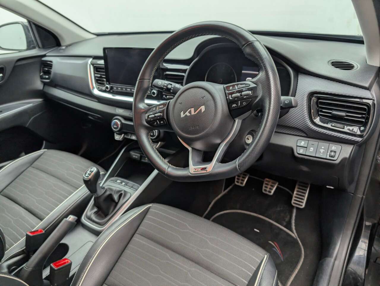 2022 KIA STONIC 2022 KIA STONIC