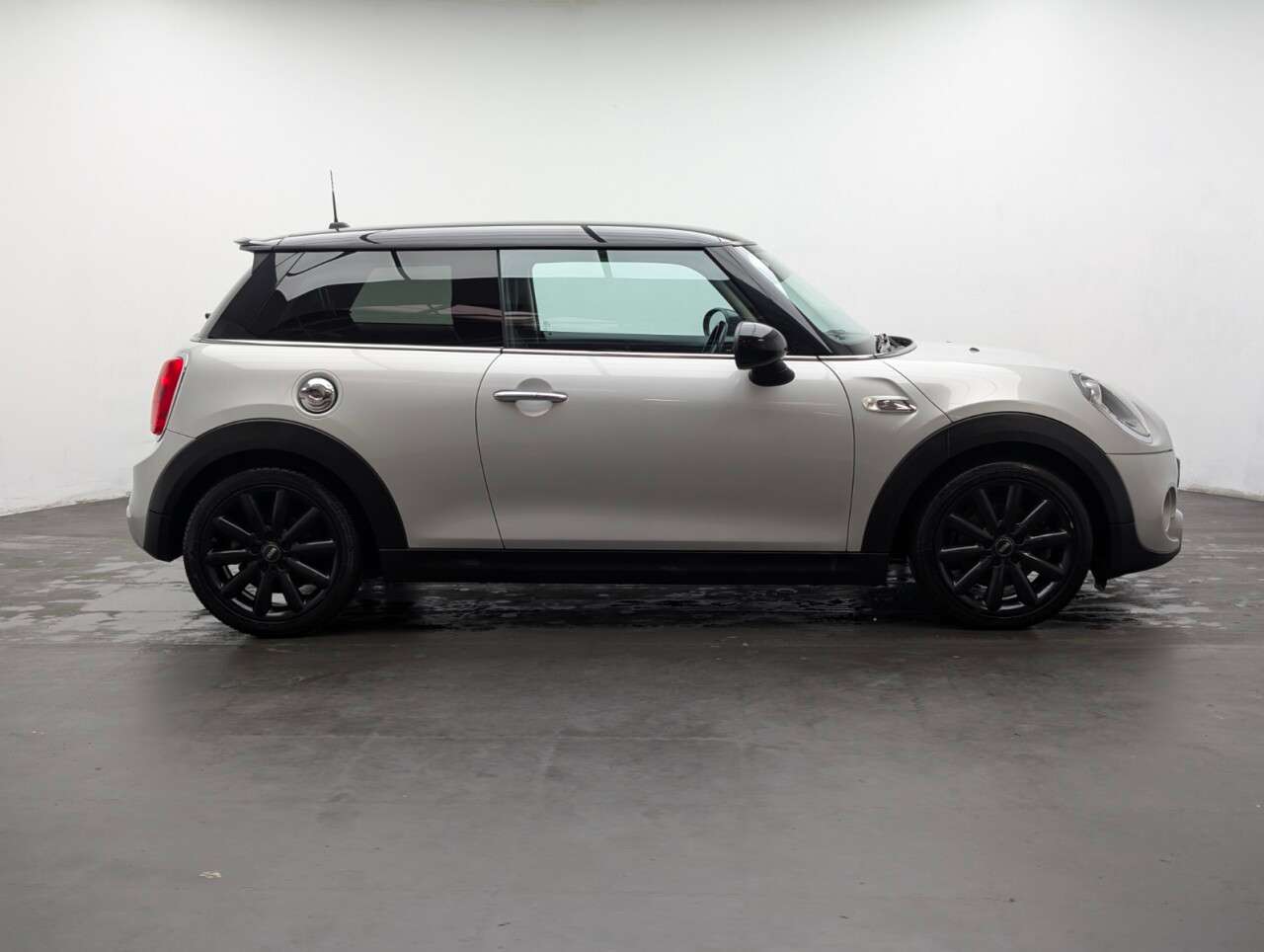 2017 MINI HATCH 2017 MINI HATCH