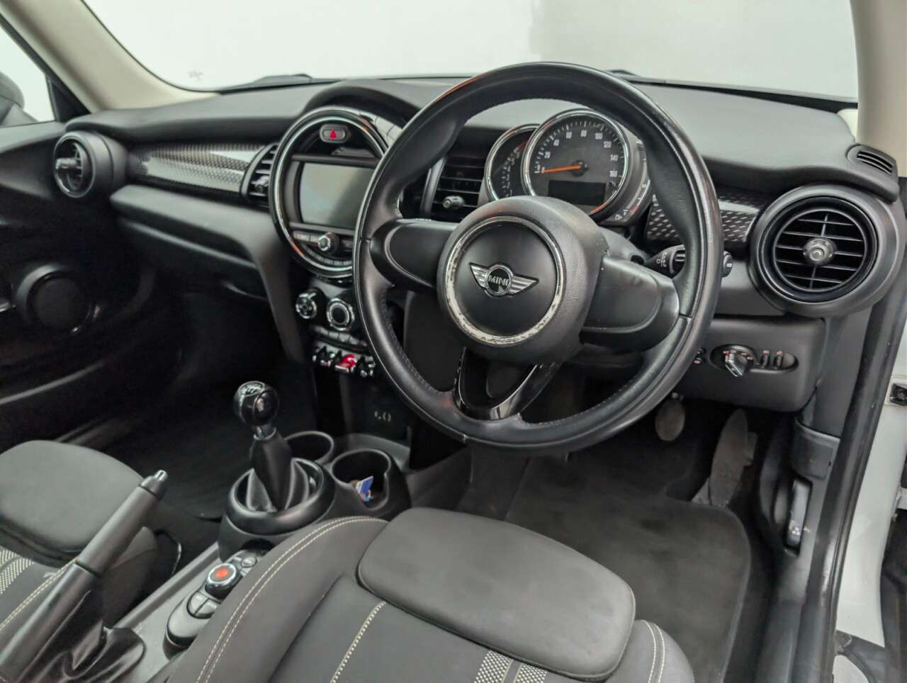 2017 MINI HATCH 2017 MINI HATCH