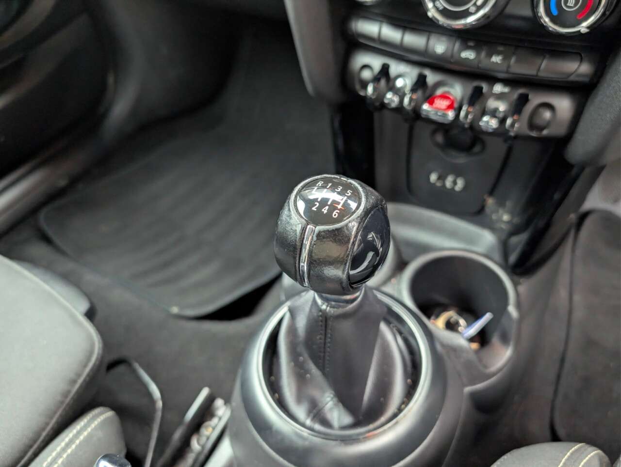 2017 MINI HATCH 2017 MINI HATCH