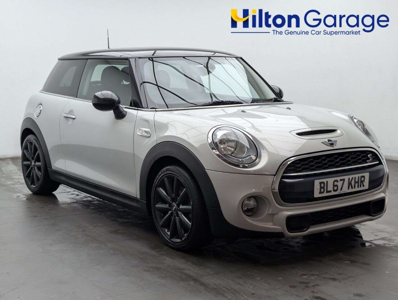 A 2017 MINI HATCH 2.0 Cooper S Hatchback 3dr Petrol Manual Euro 6 (s/s) (192 ps) DARKENED REA A 2017 MINI HATCH 2.0 Cooper S Hatchback 3dr Petrol Manual Euro 6 (s/s) (192 ps) DARKENED REA