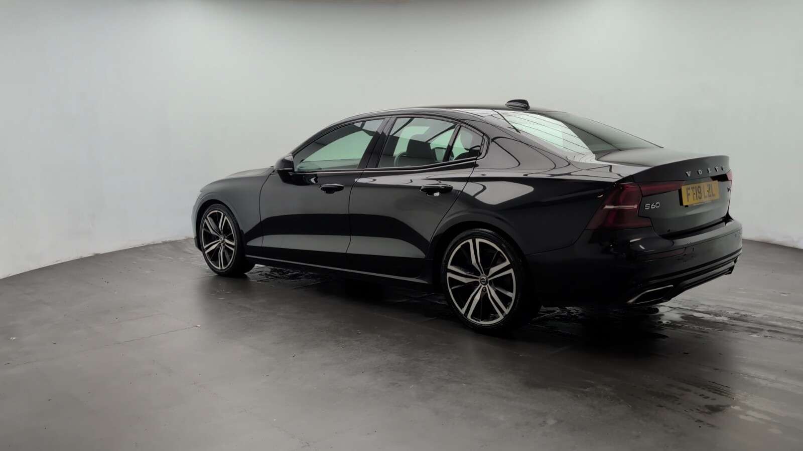 2019 VOLVO S60 2019 VOLVO S60