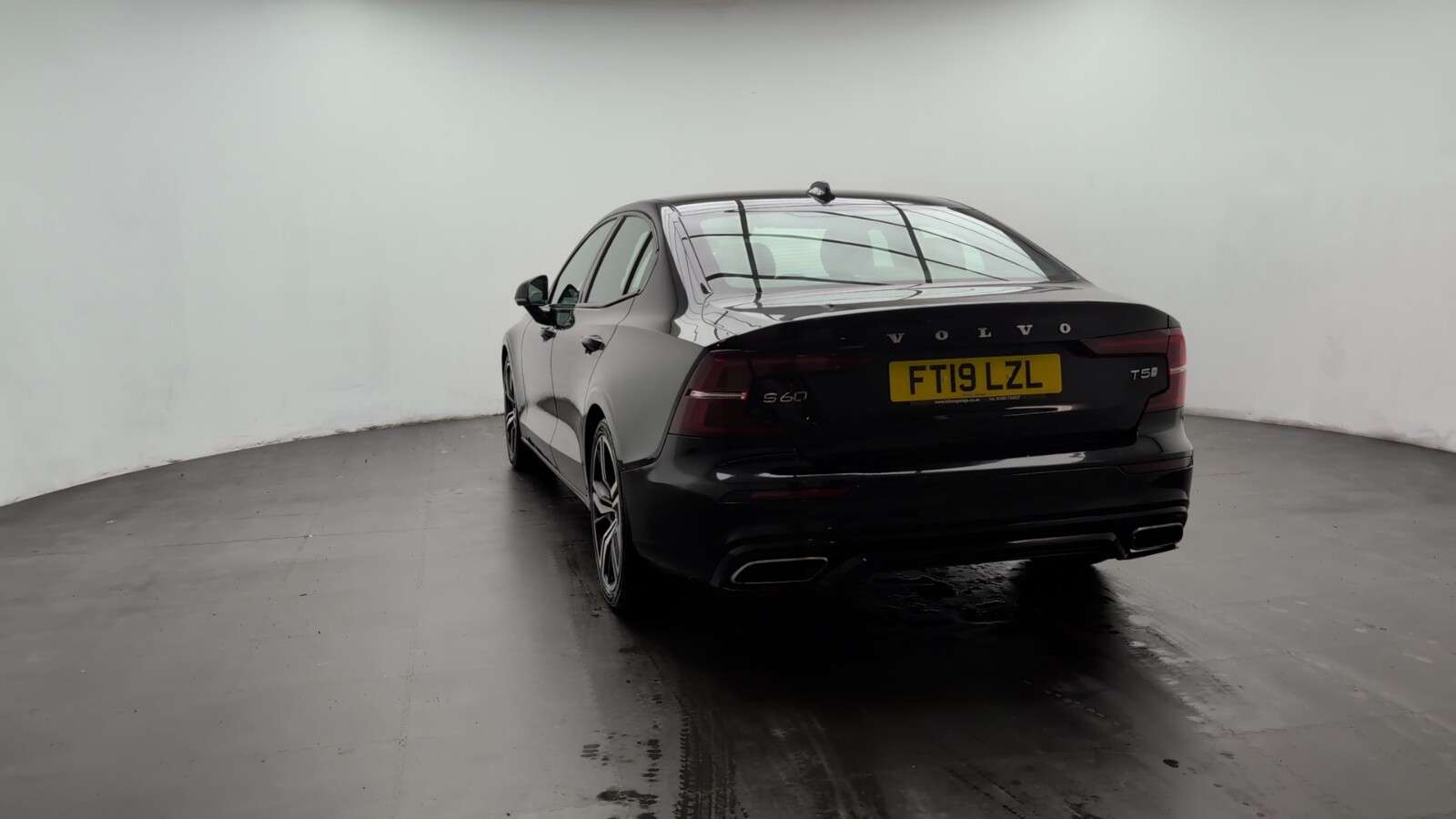 2019 VOLVO S60 2019 VOLVO S60