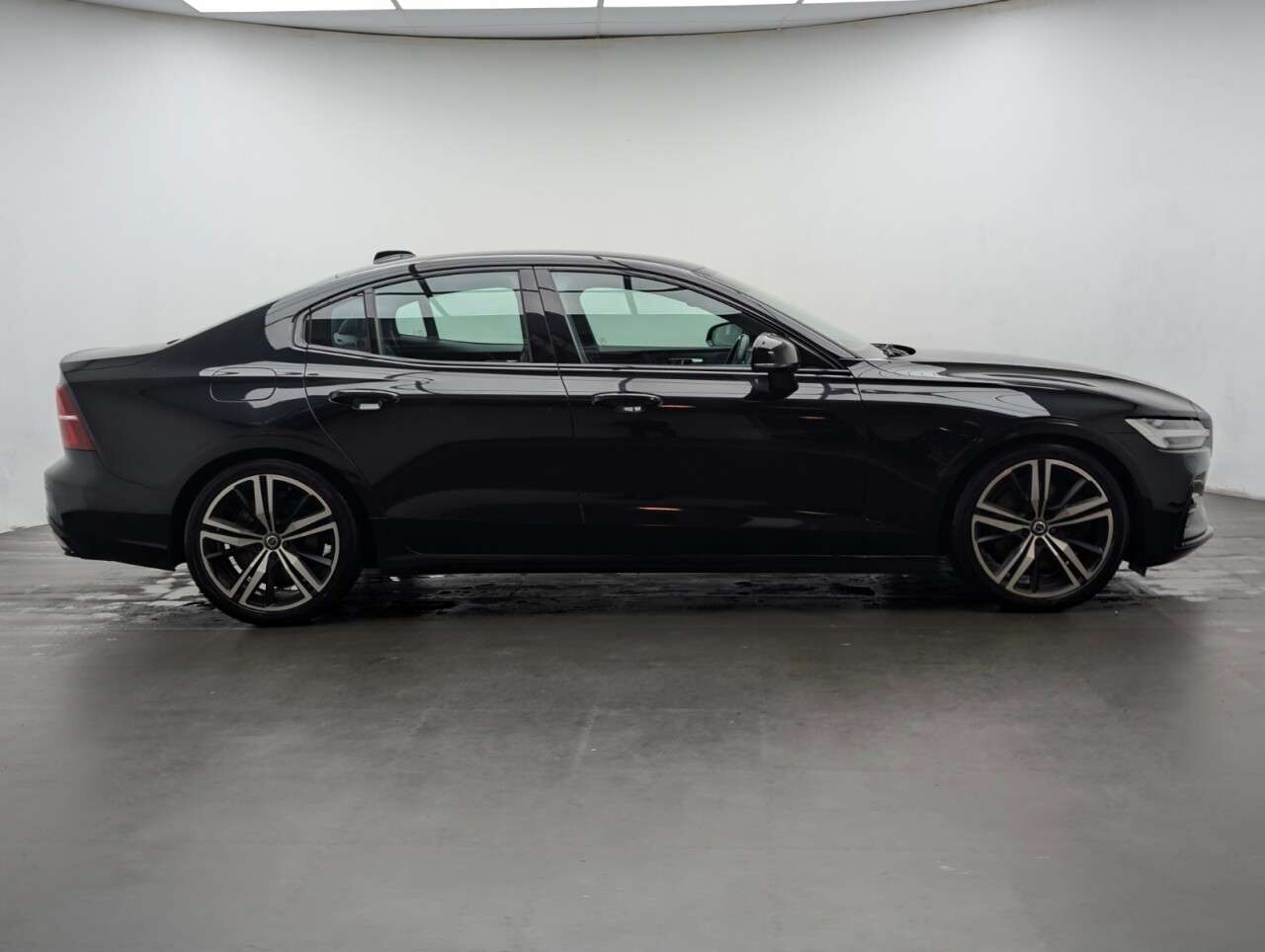 2019 VOLVO S60 2019 VOLVO S60